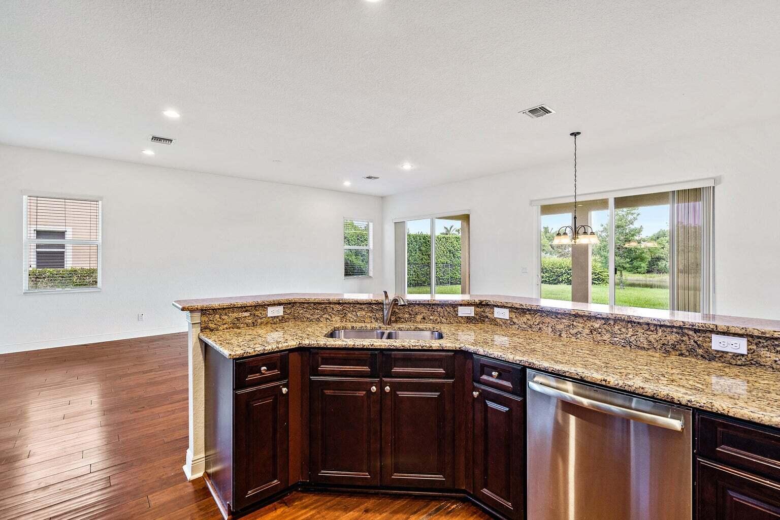 172 Manor Circle