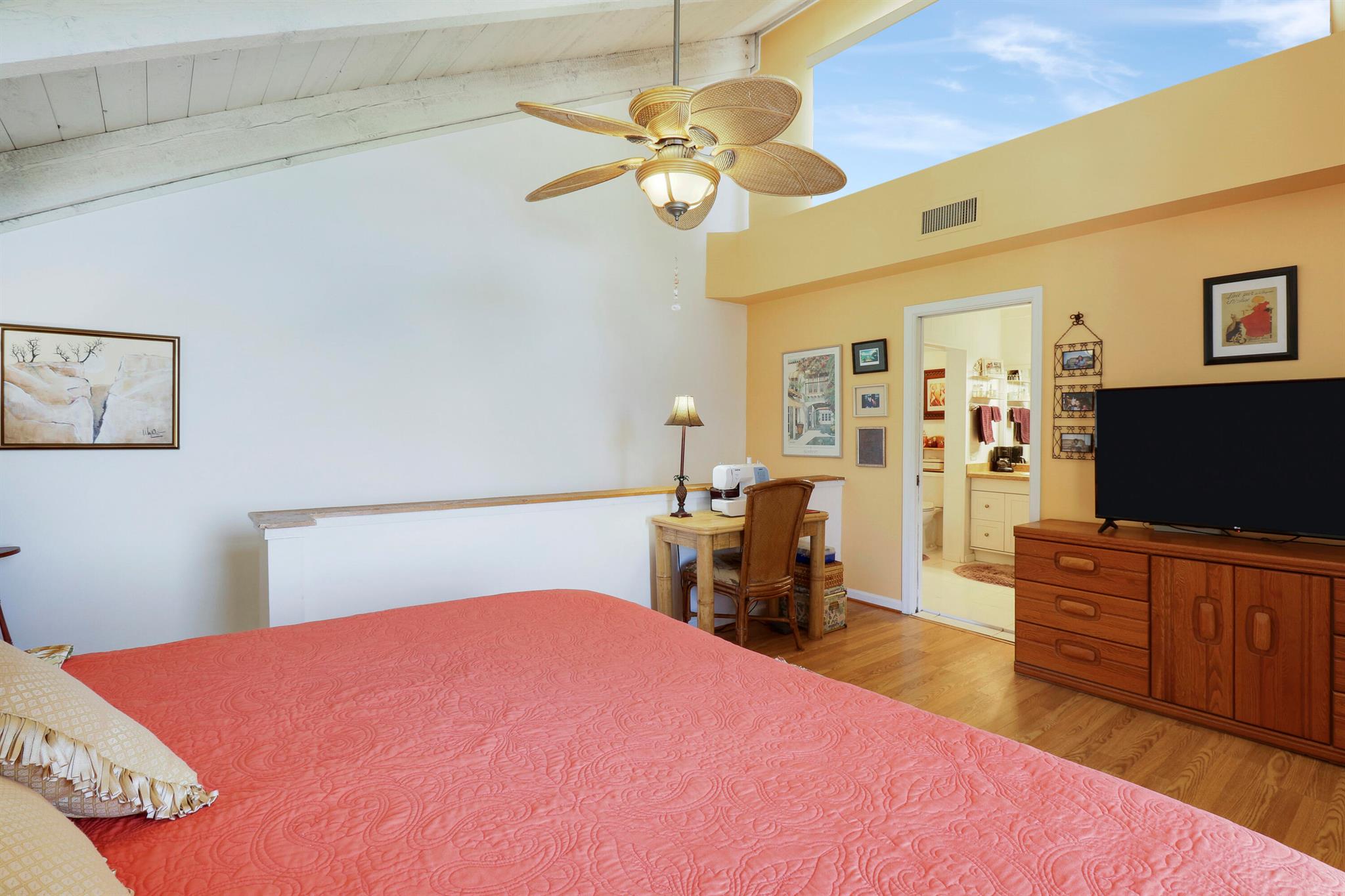 1605 S Us Highway 1 1f