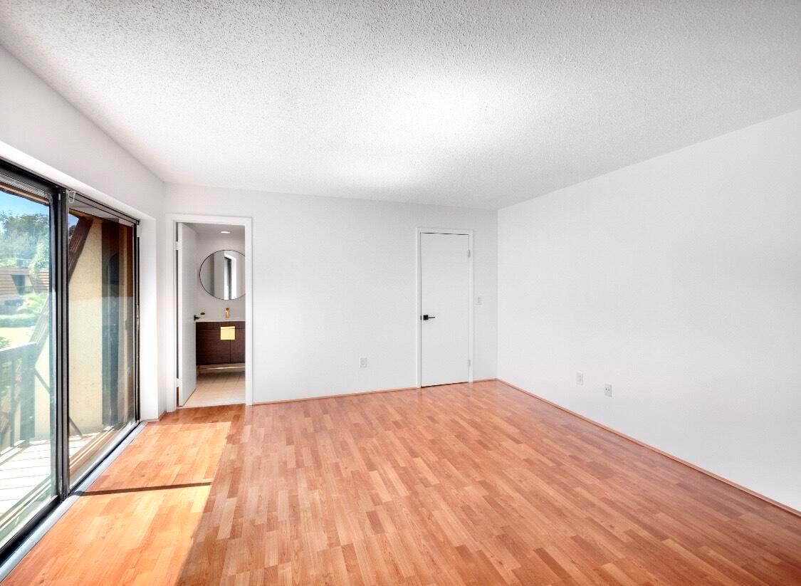 825 Center Street 10d