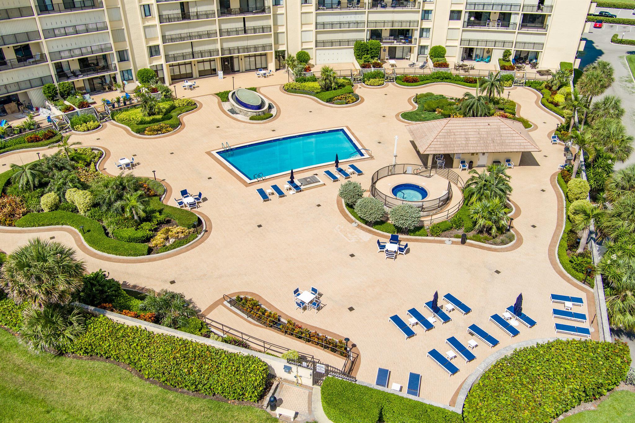 300 Ocean Trail Way 901