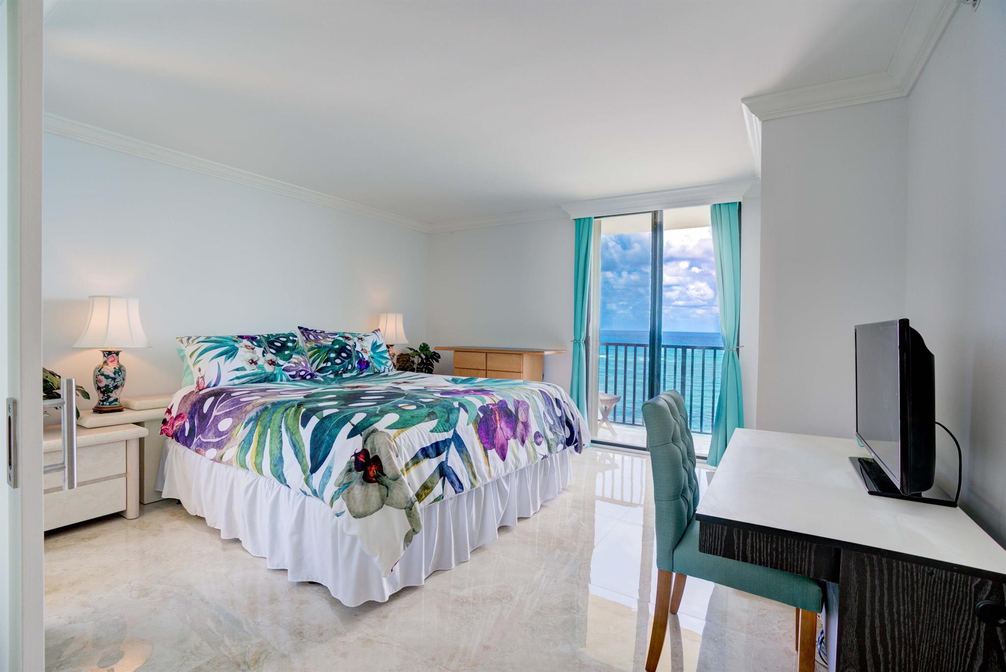 300 Ocean Trail Way 901