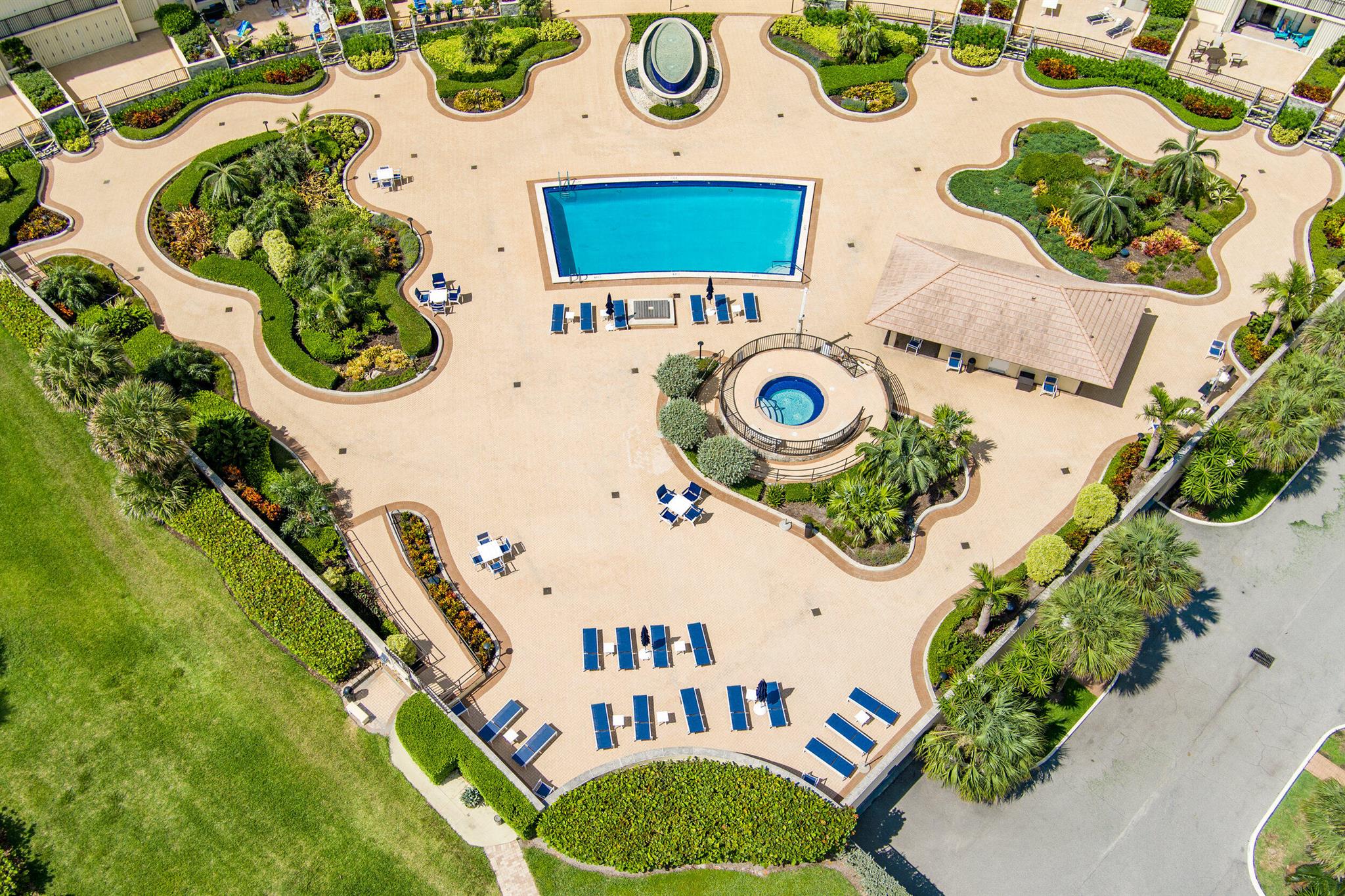 300 Ocean Trail Way 901