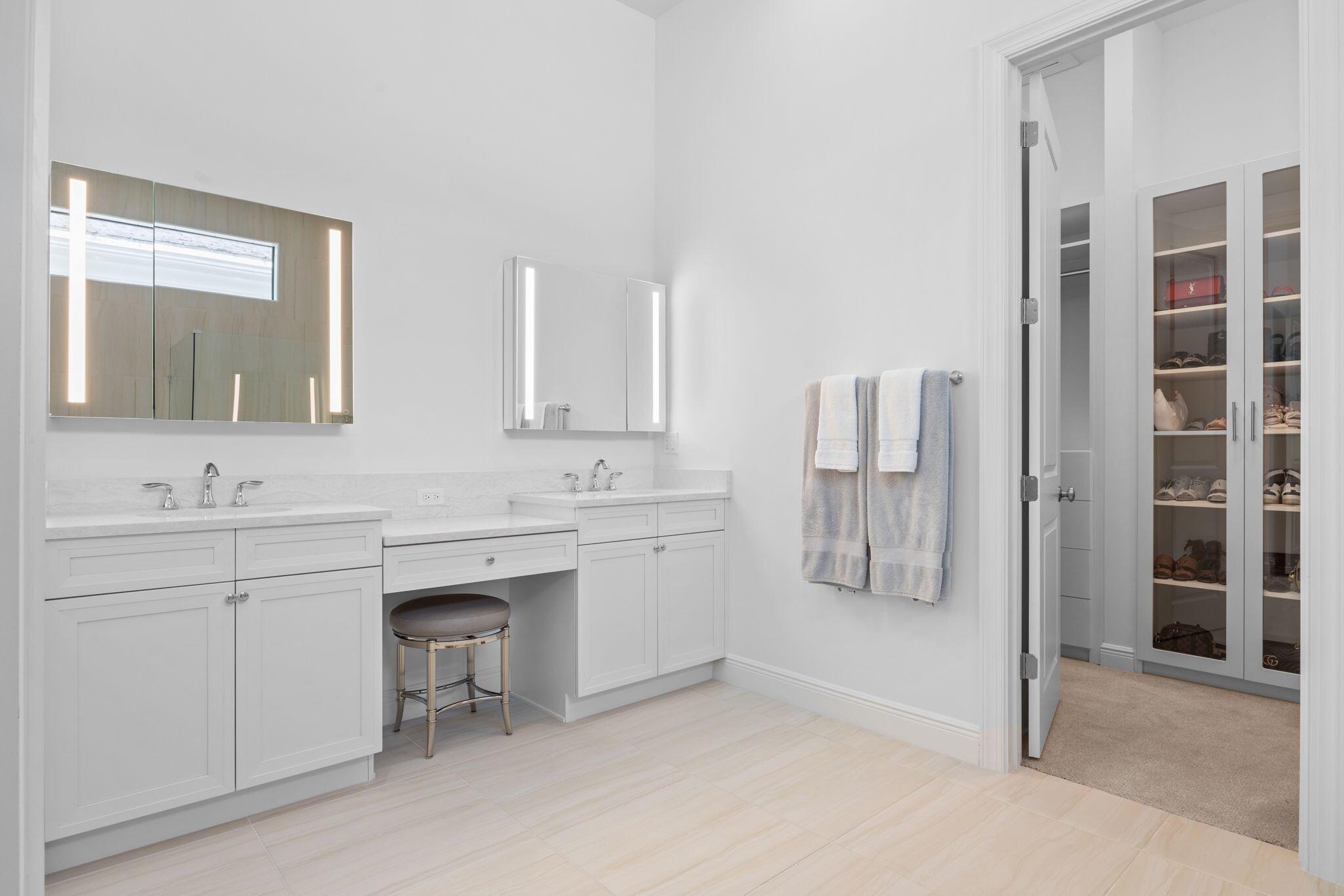 5626 Delacroix Terrace