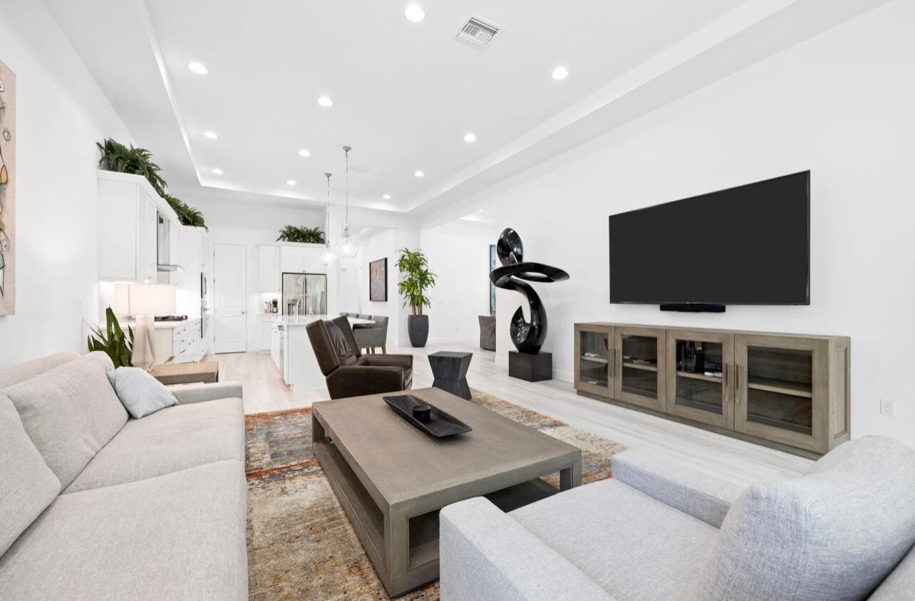 5626 Delacroix Terrace