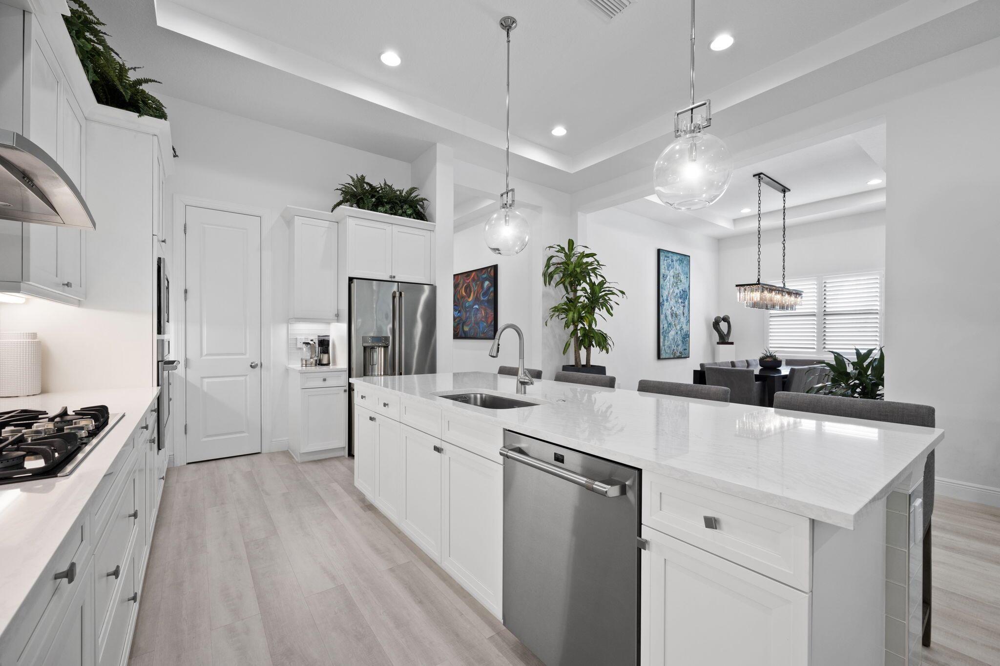 5626 Delacroix Terrace