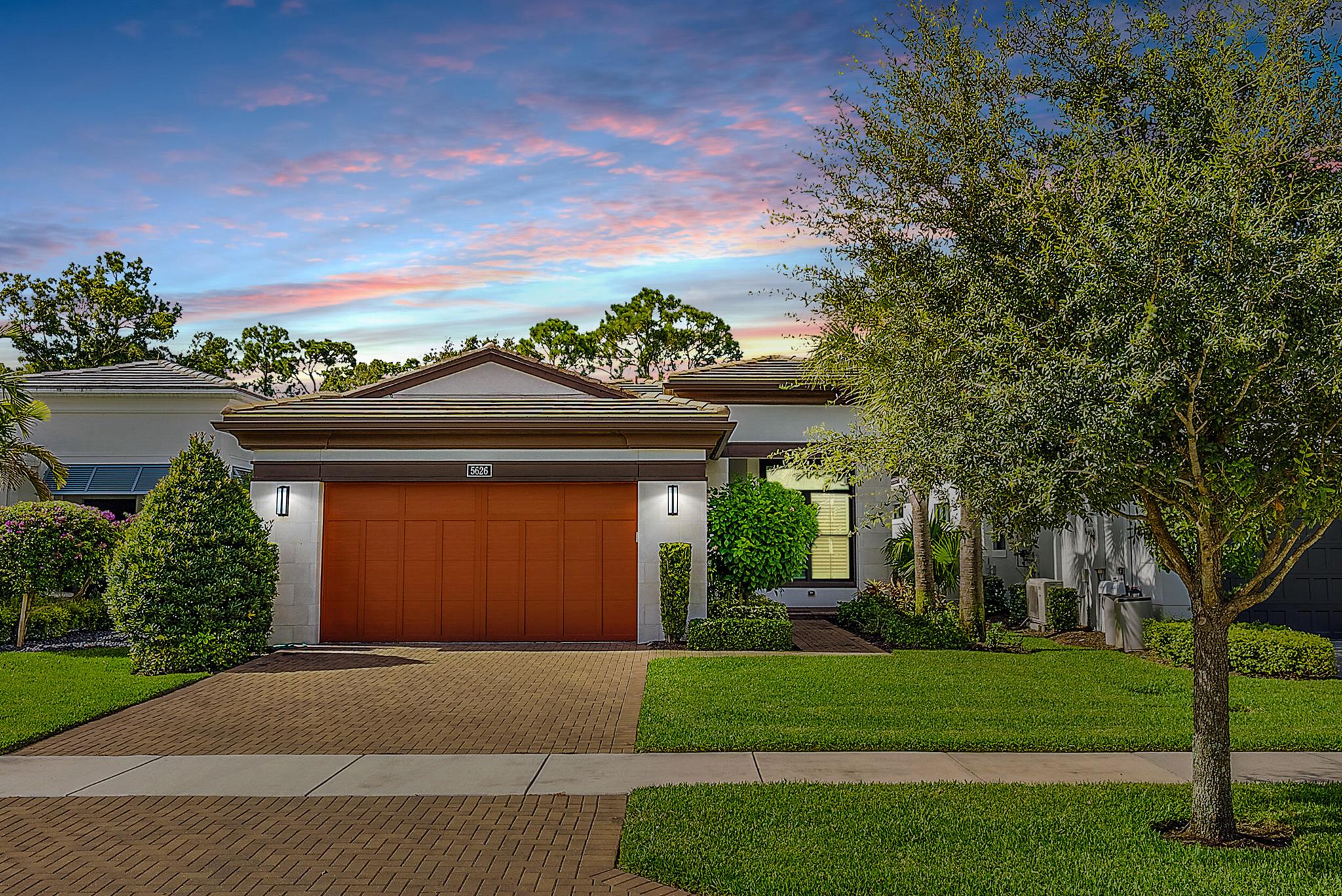 5626 Delacroix Terrace