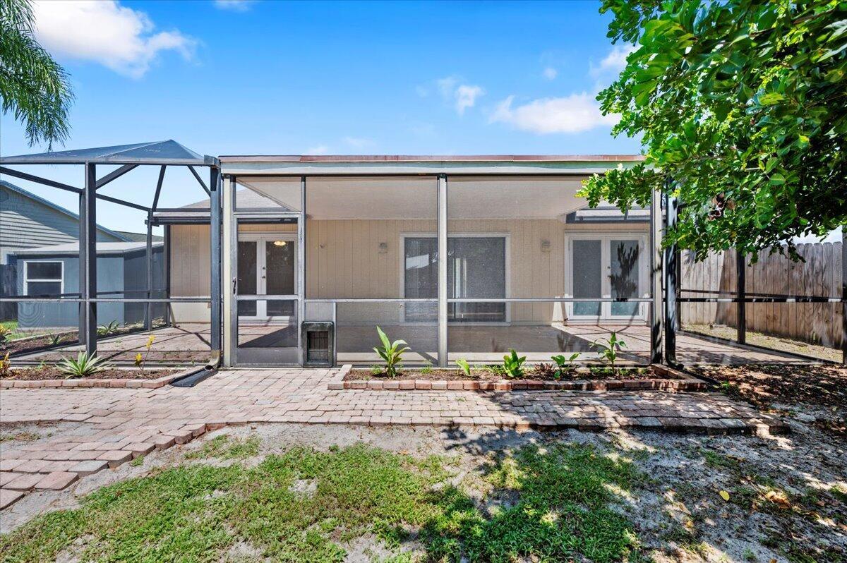184 Greentree Circle