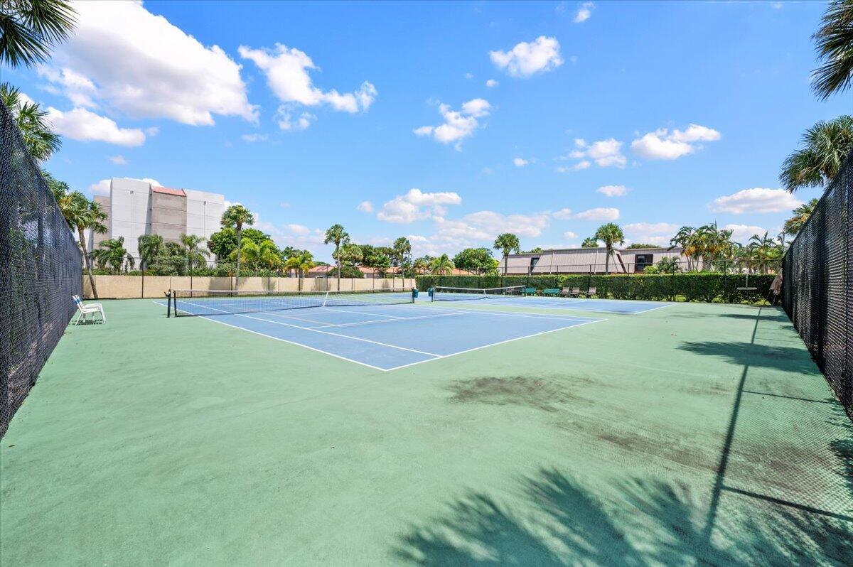 1420 Ocean Way 24d
