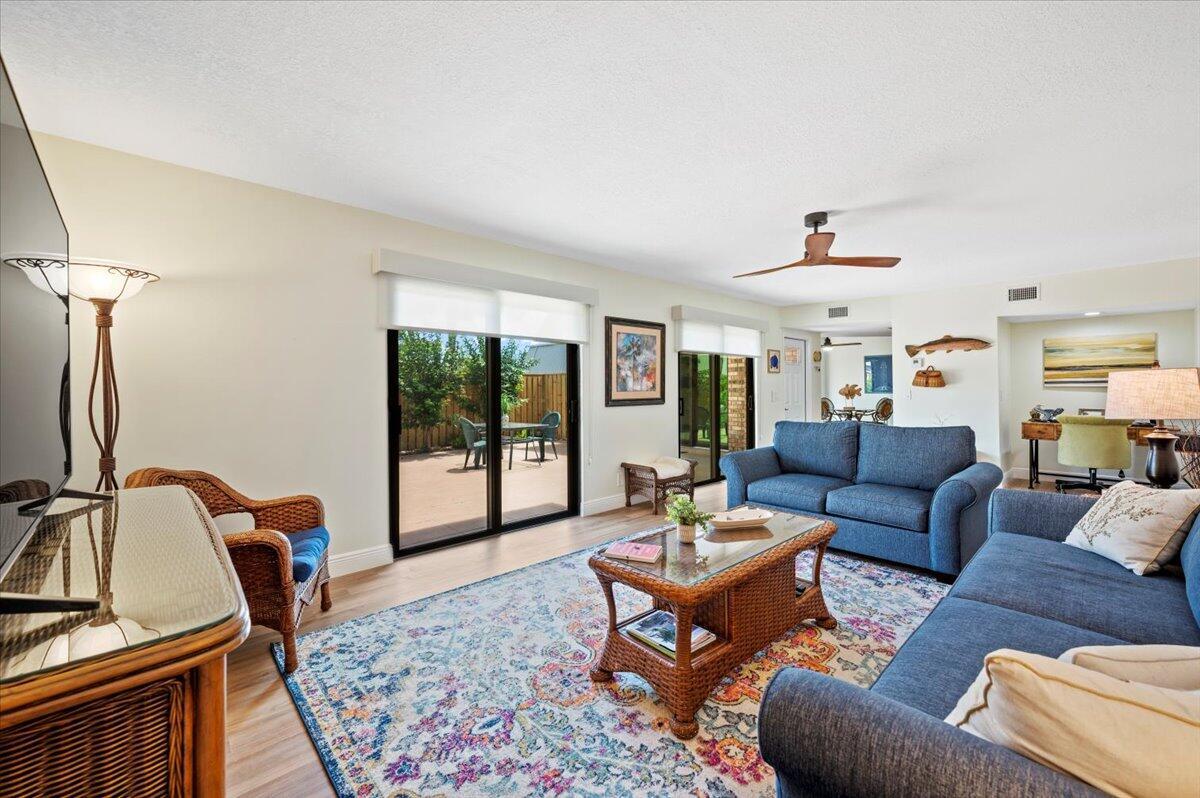 1420 Ocean Way 24d