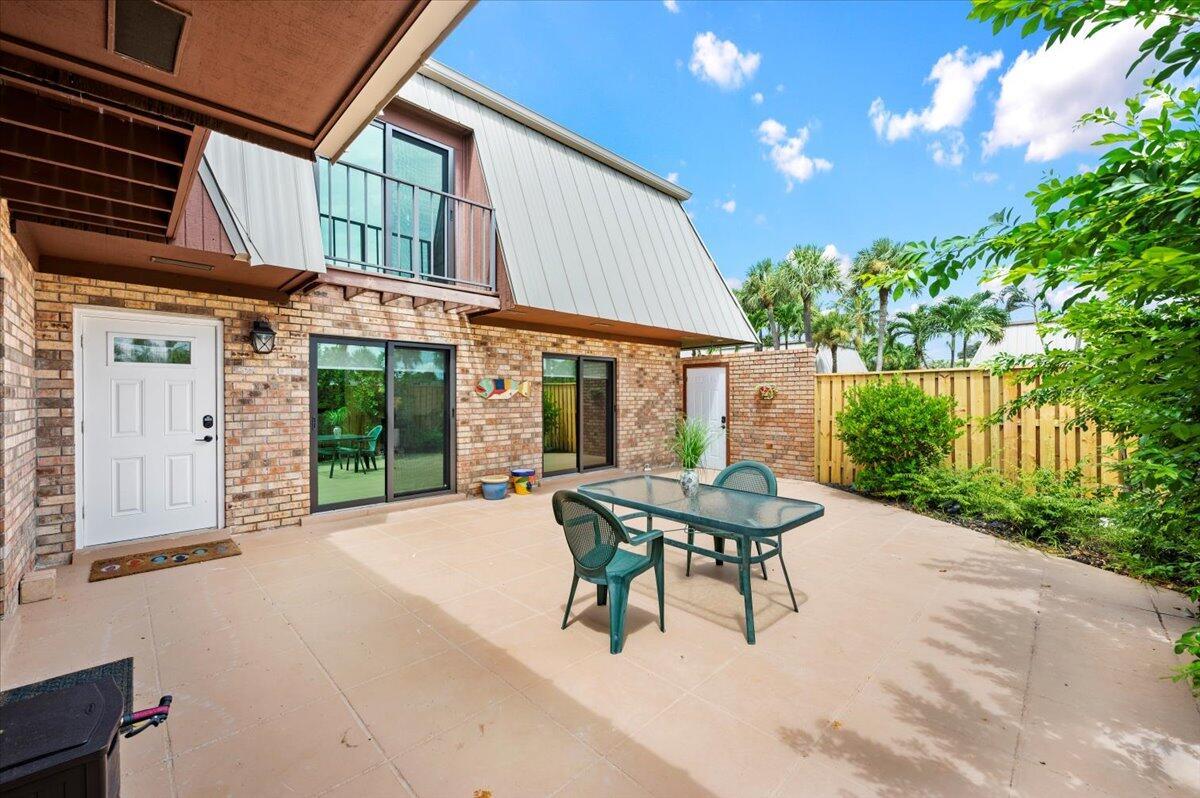 1420 Ocean Way 24d