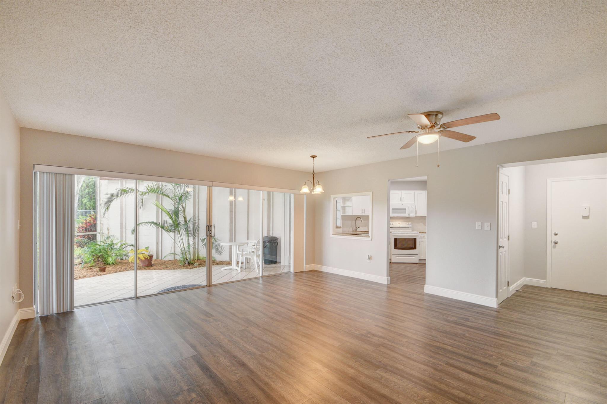 4 Greenway N 109