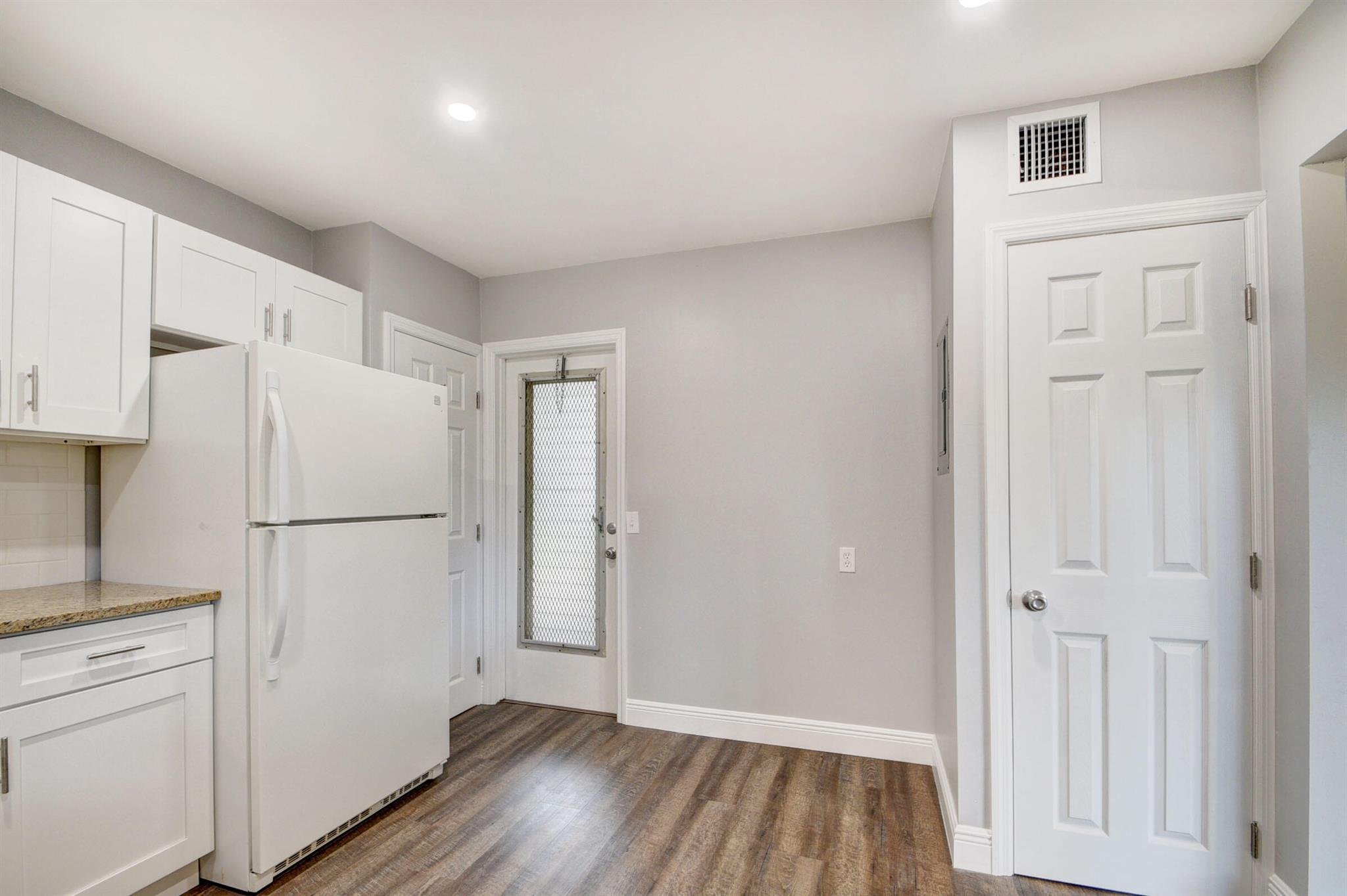 4 Greenway N 109