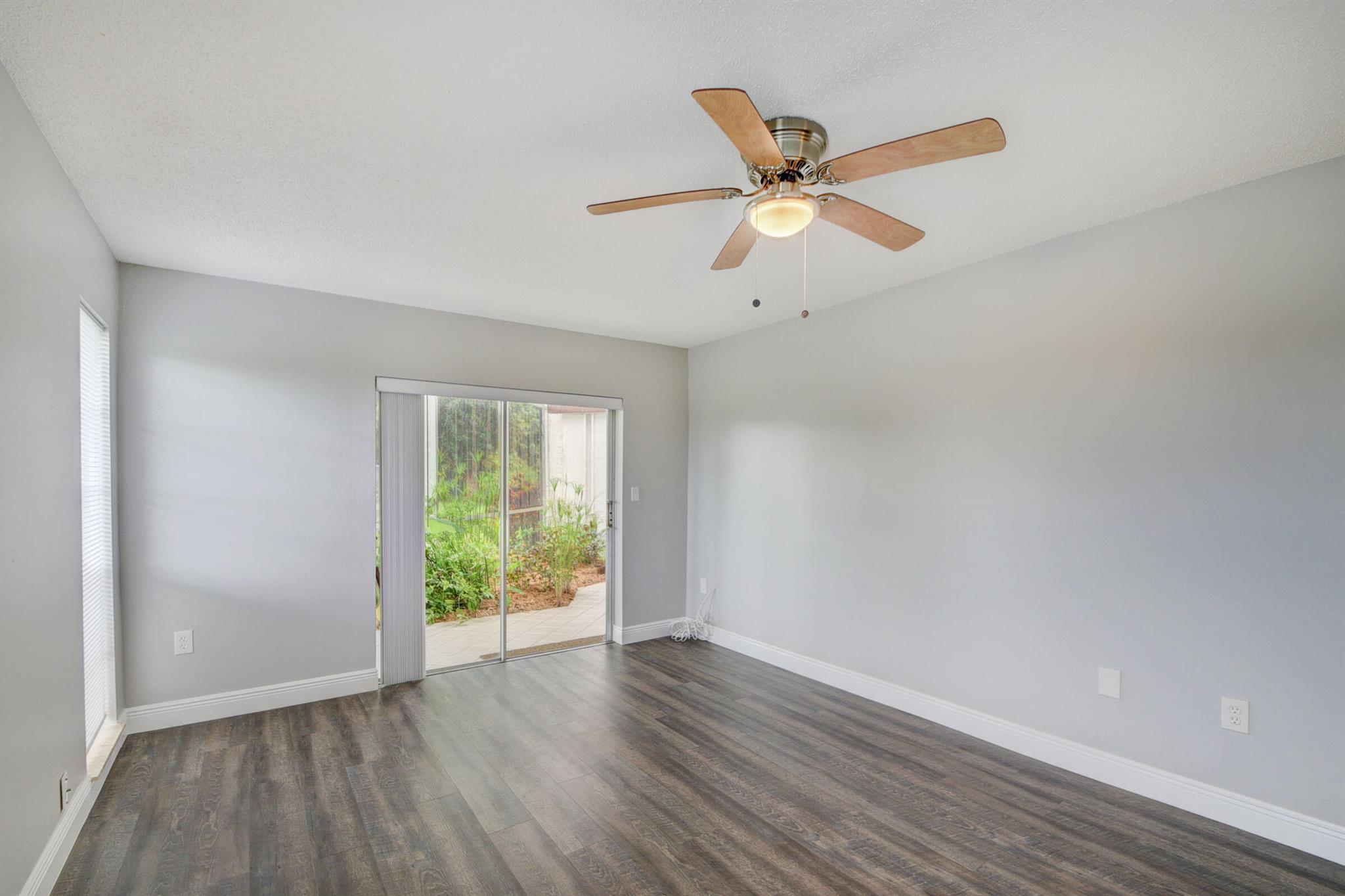 4 Greenway N 109
