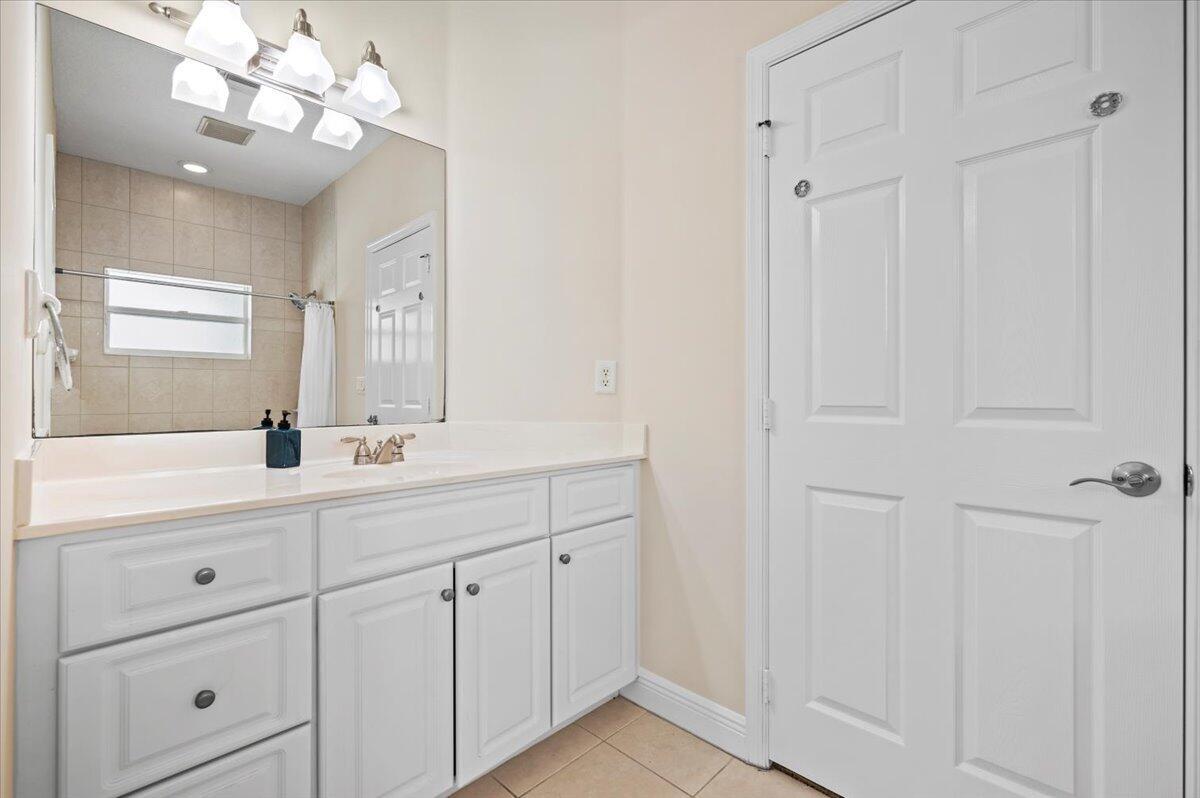 6139 NW Densaw Terrace