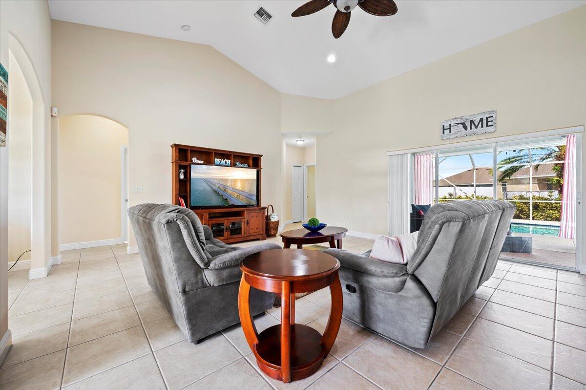 6139 NW Densaw Terrace