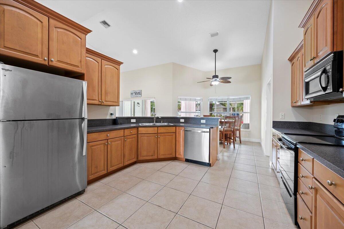 6139 NW Densaw Terrace