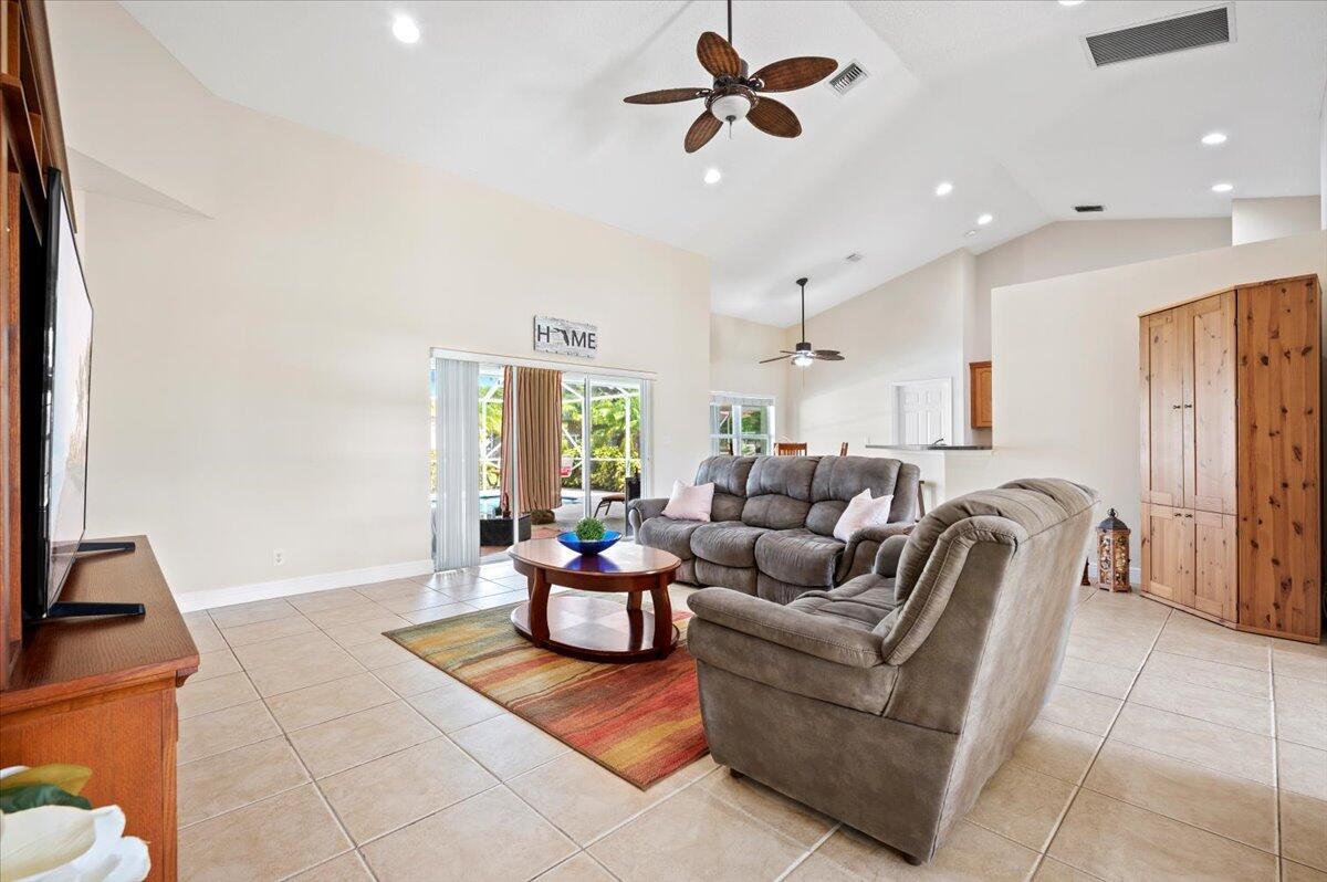 6139 NW Densaw Terrace