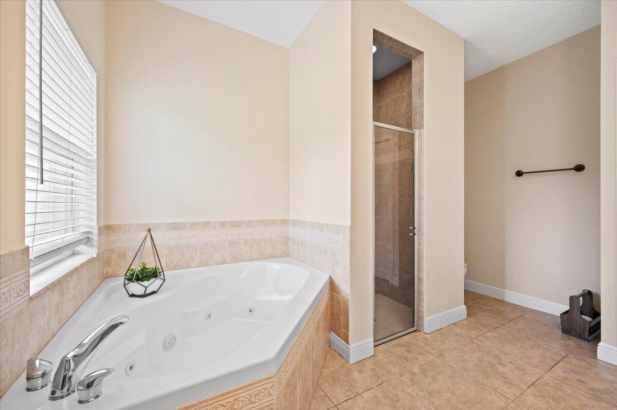 6139 NW Densaw Terrace