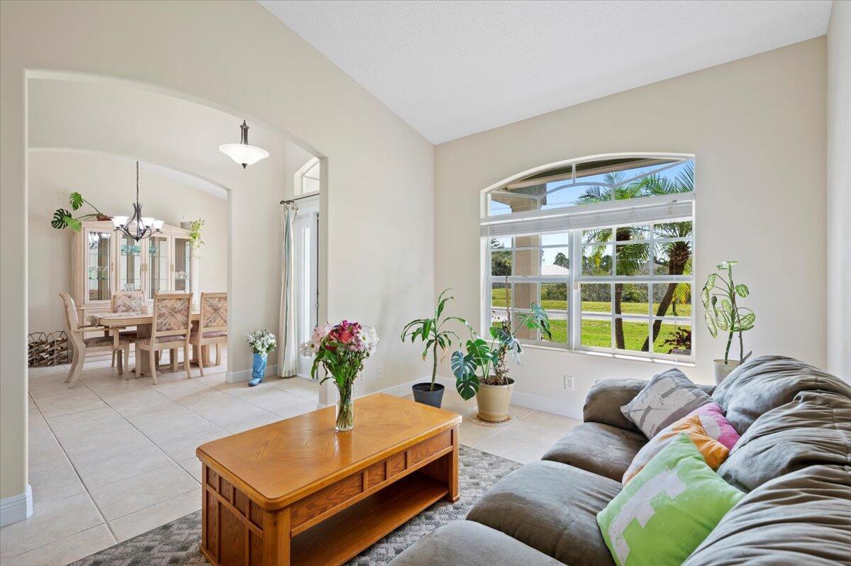 6139 NW Densaw Terrace