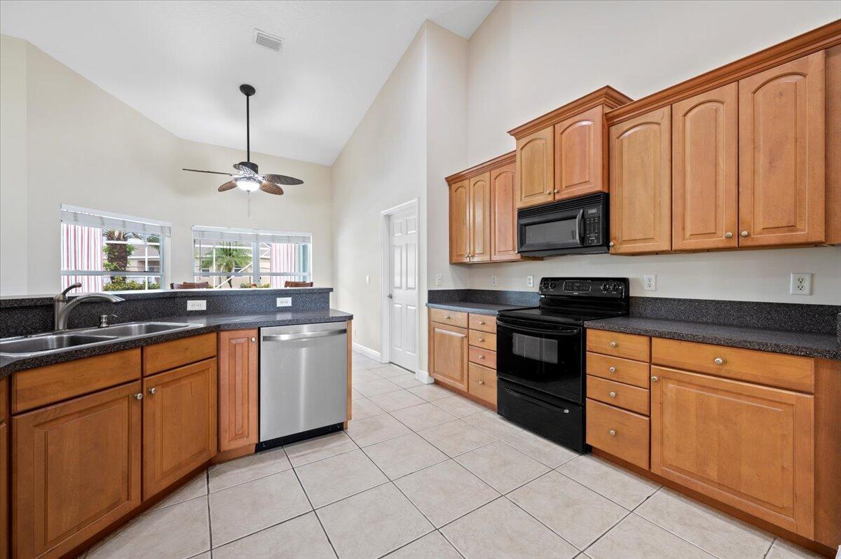 6139 NW Densaw Terrace