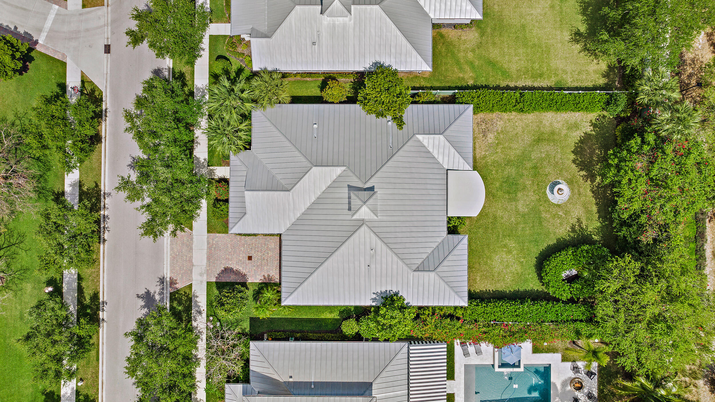 3339 Duval Street