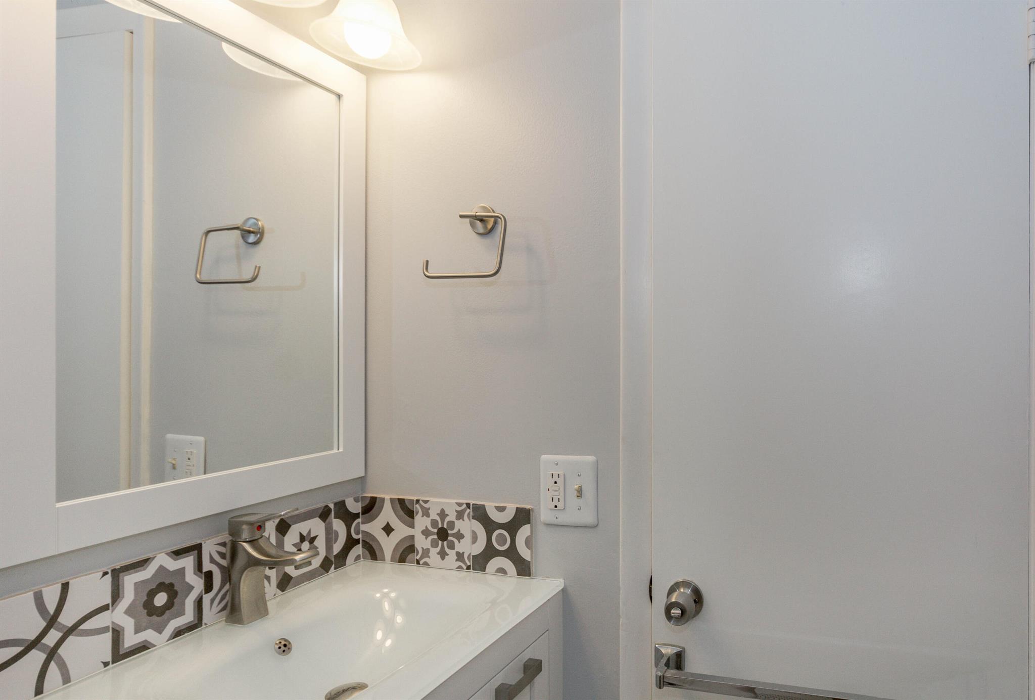 624 Snug Harbor Drive B16