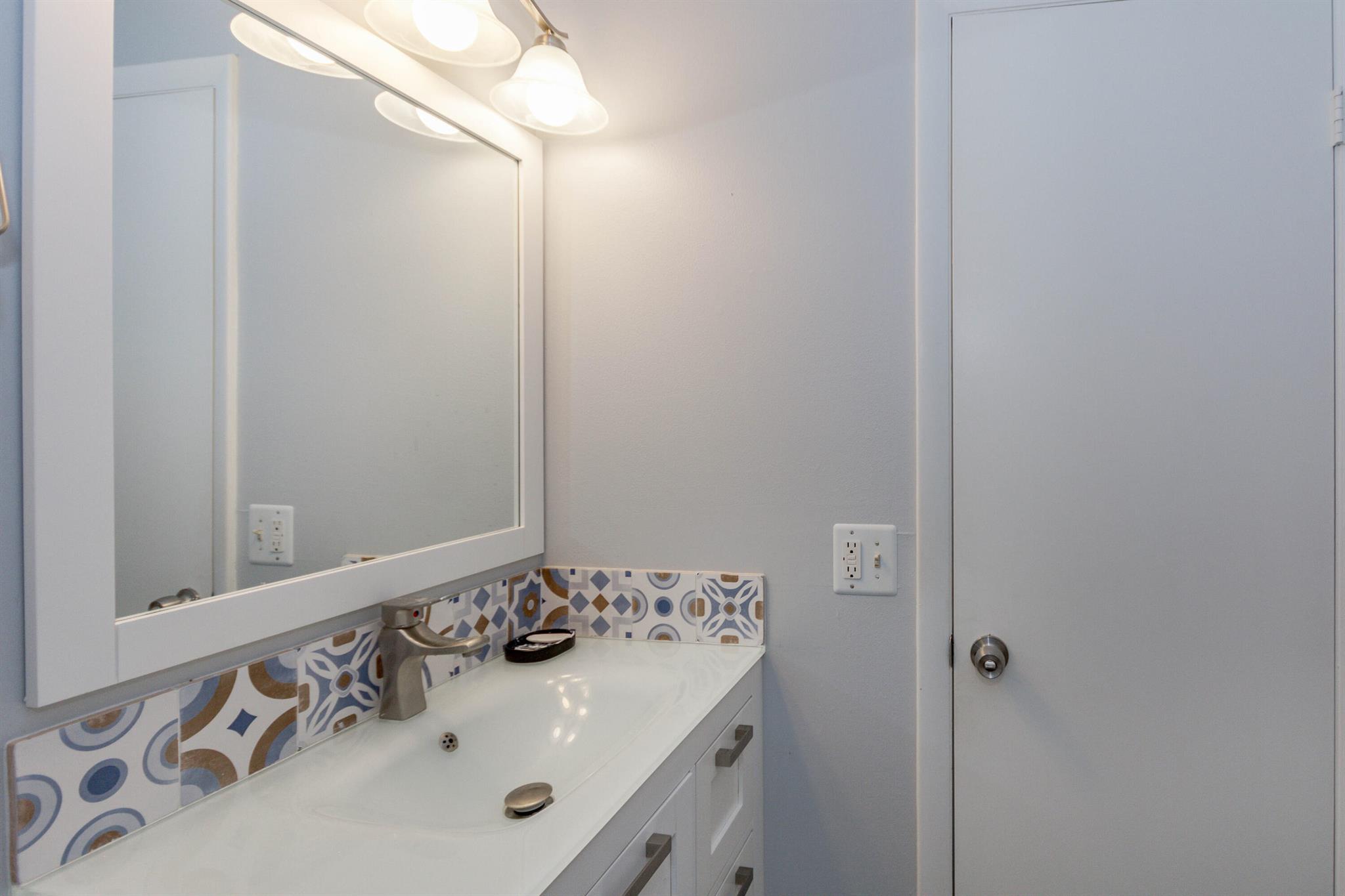 624 Snug Harbor Drive B16