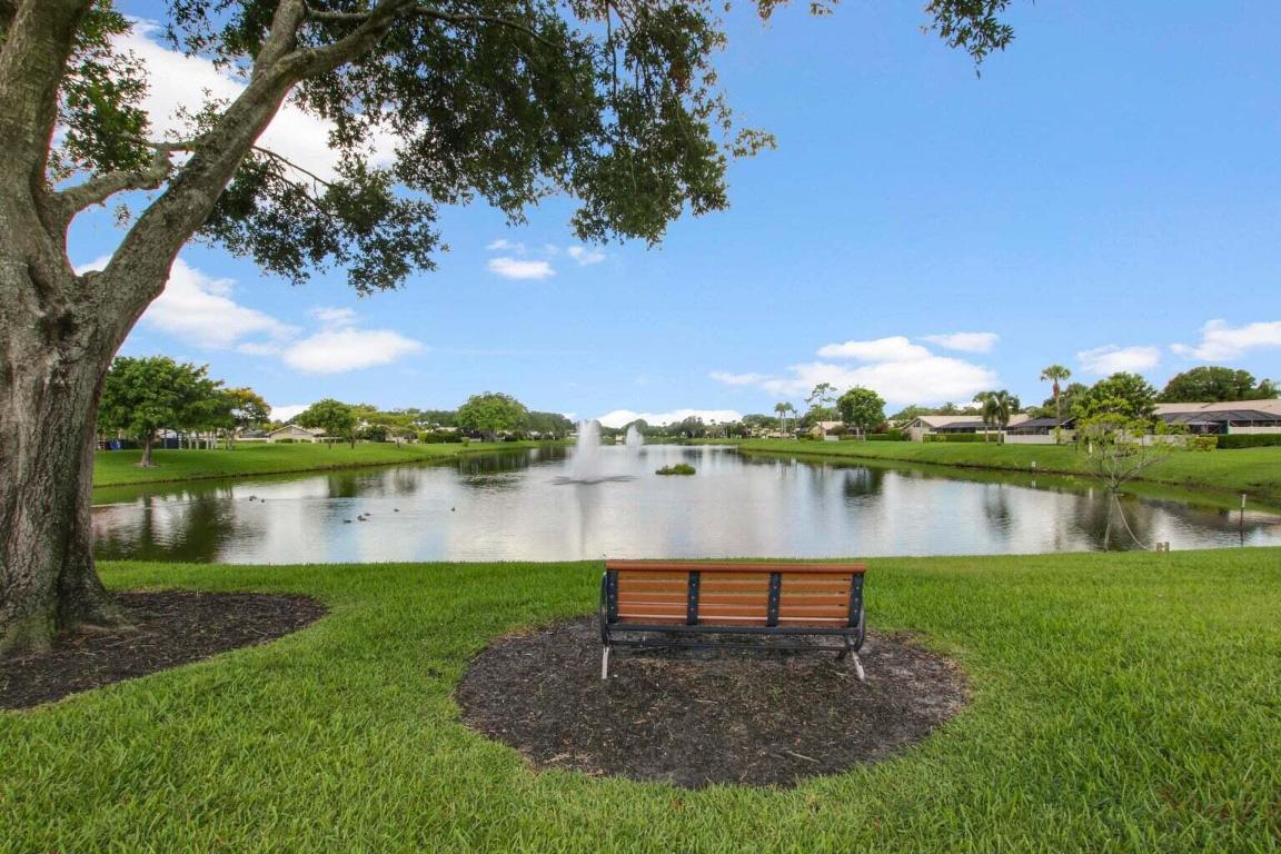 5592 Golden Eagle Circle