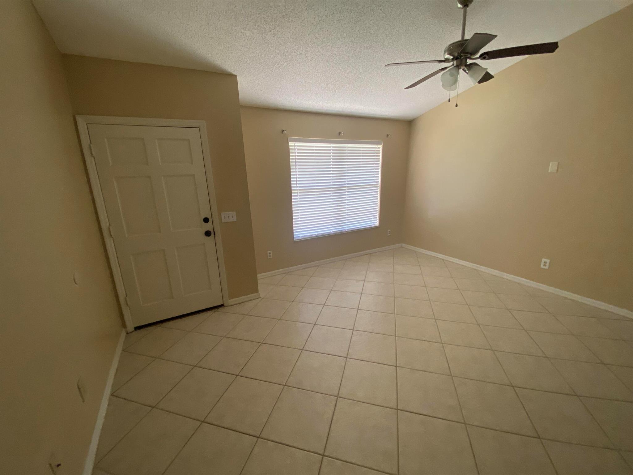 1217 SW Fletcher Lane