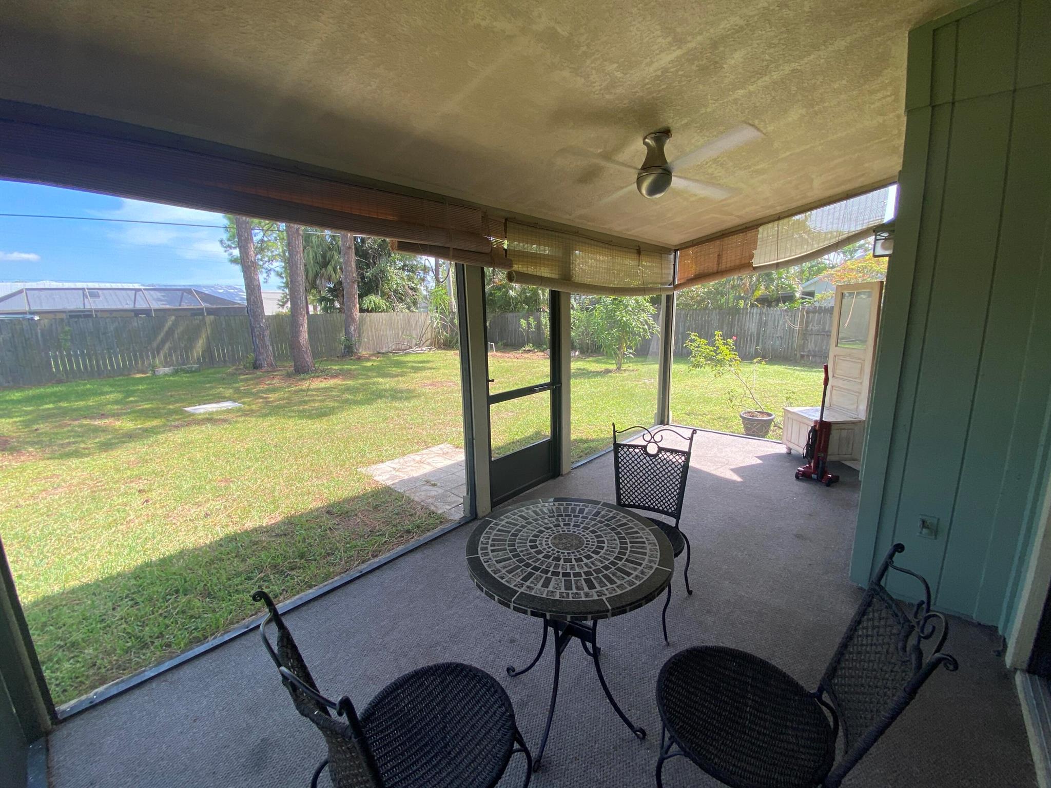 1217 SW Fletcher Lane