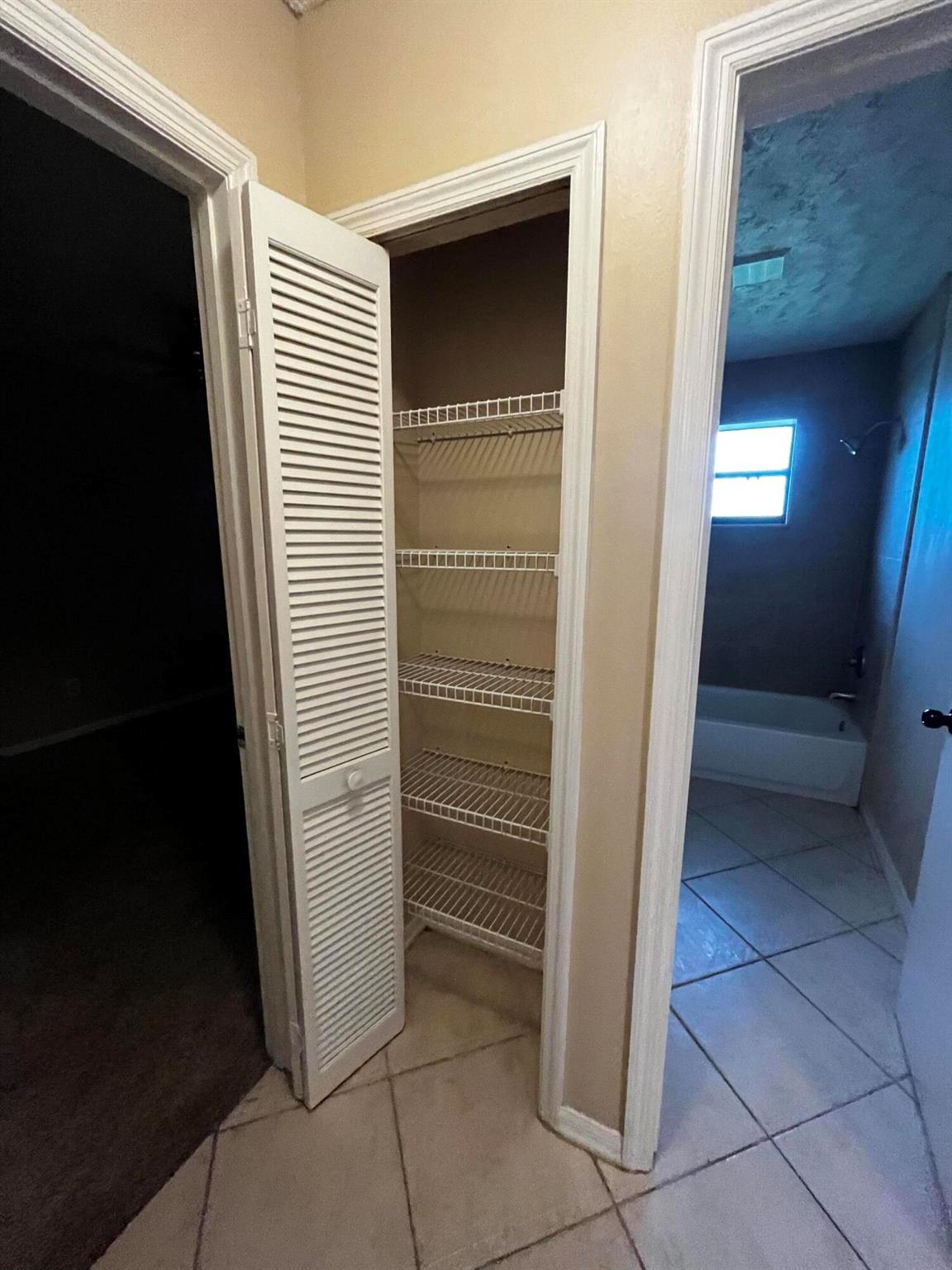 1217 SW Fletcher Lane