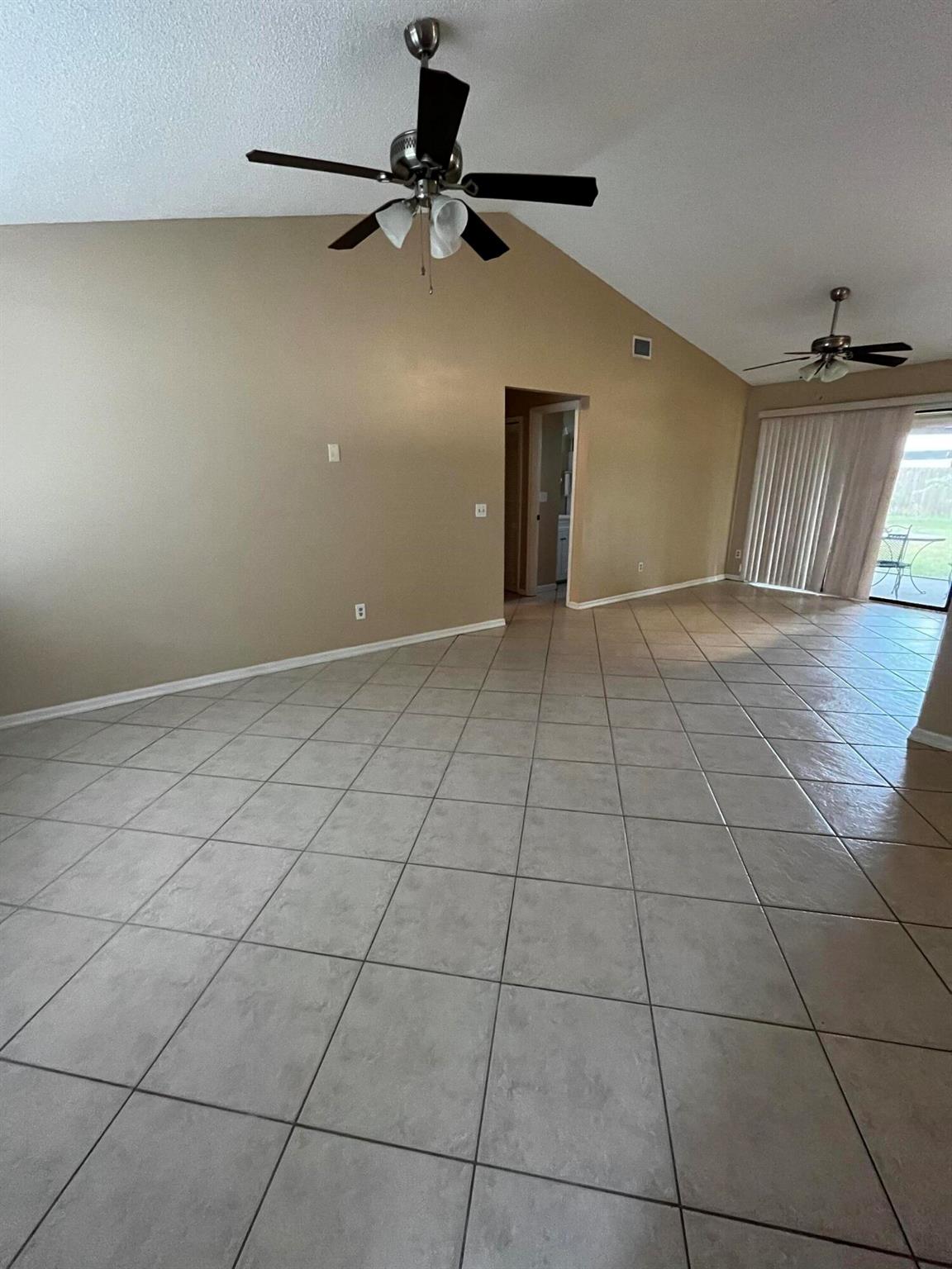 1217 SW Fletcher Lane
