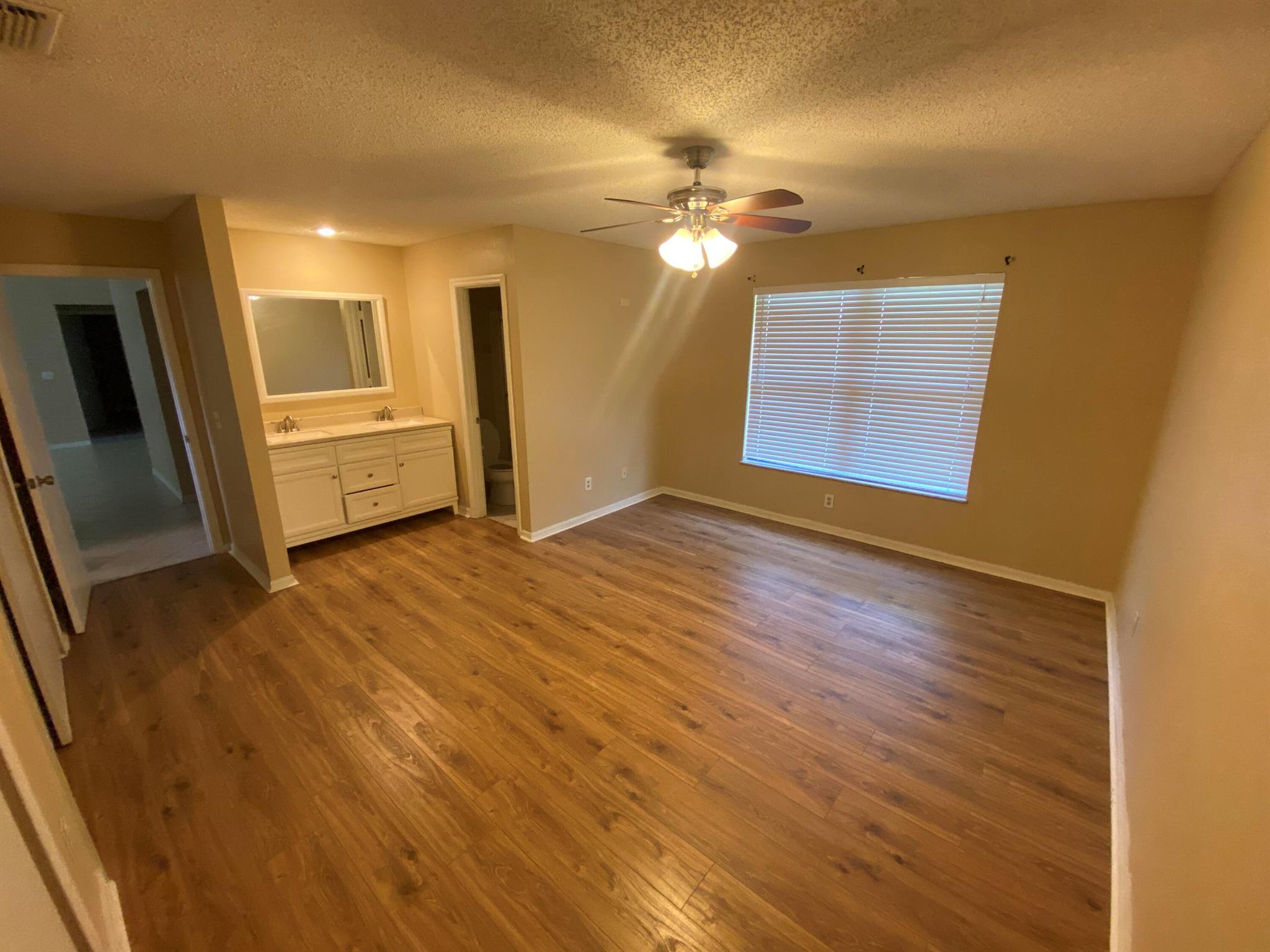 1217 SW Fletcher Lane