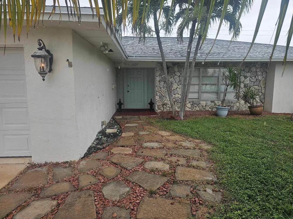 1321 SW 28th Avenue