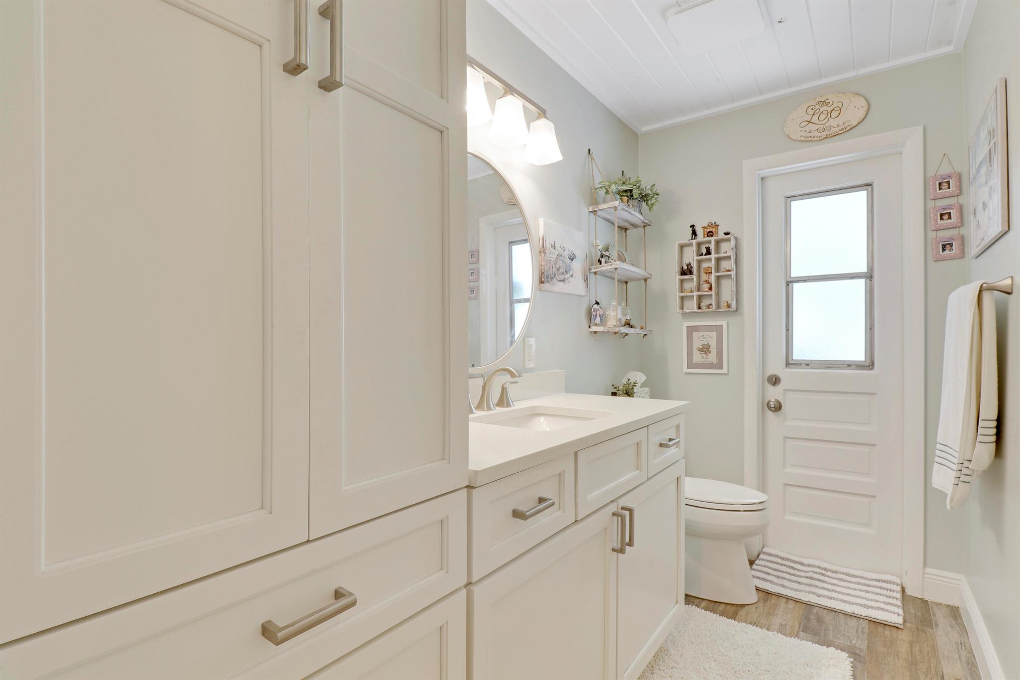 2910 SE Cates Circle