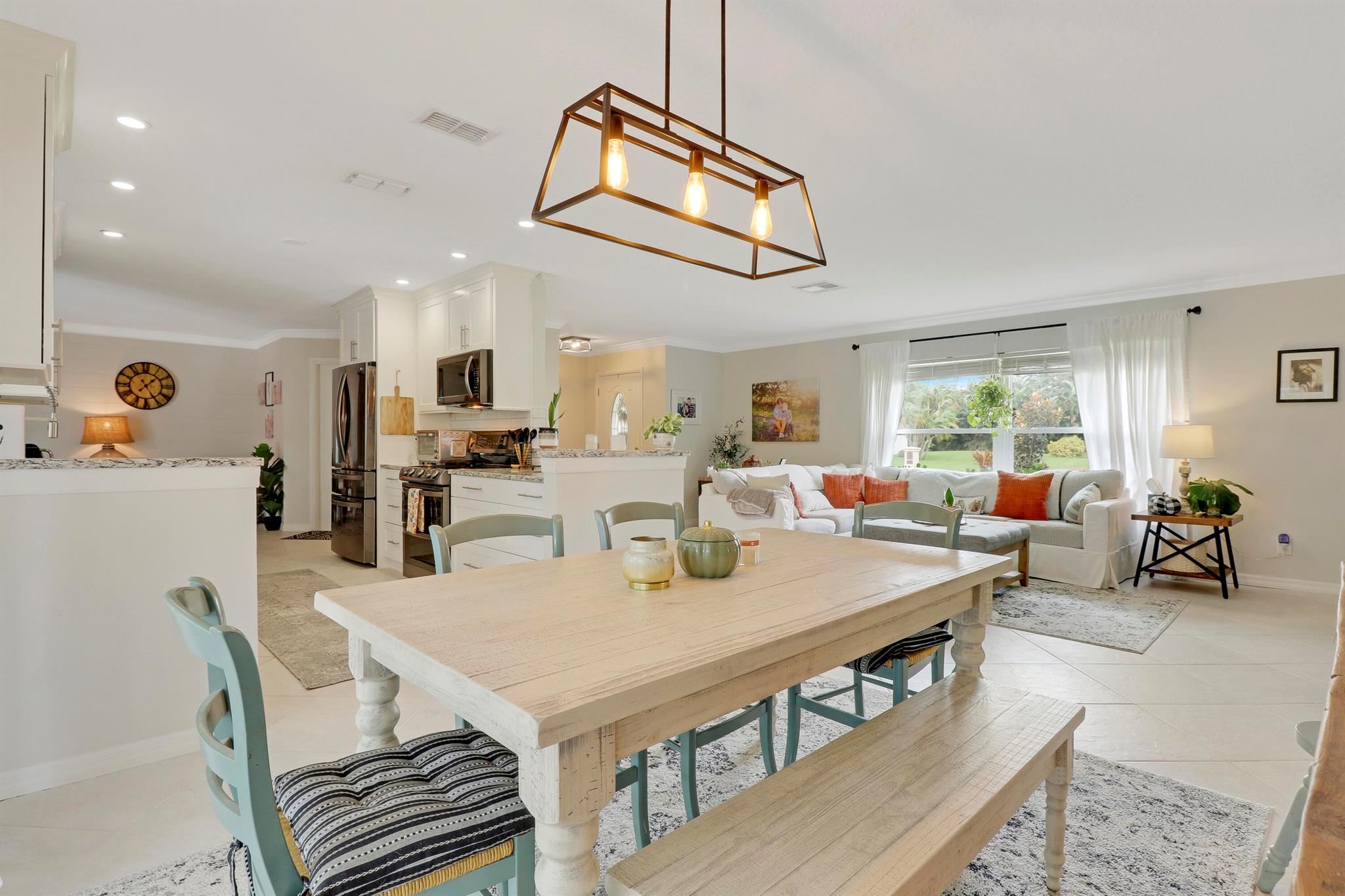 2910 SE Cates Circle