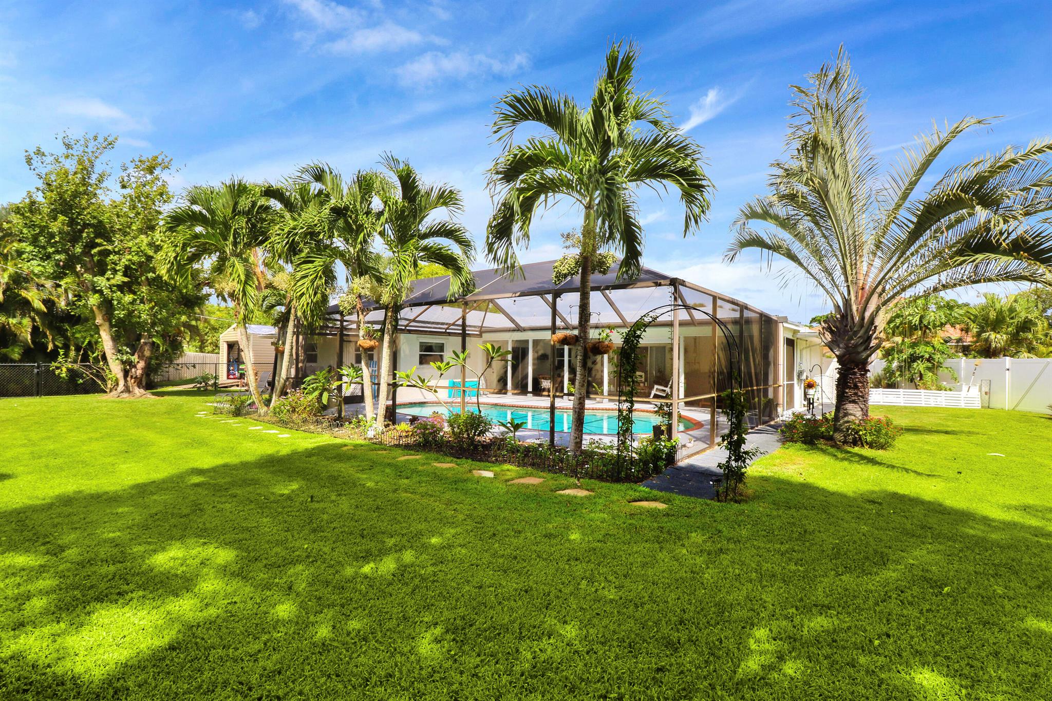 2910 SE Cates Circle