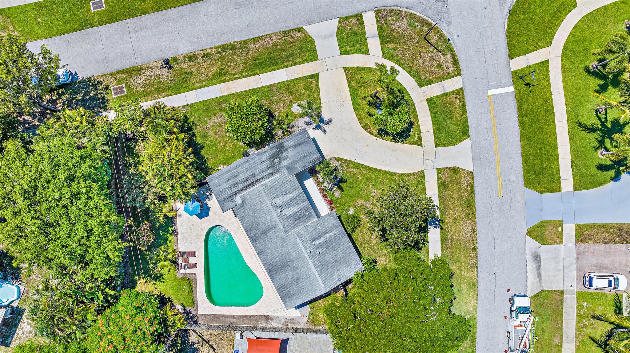 805 Alamanda Drive