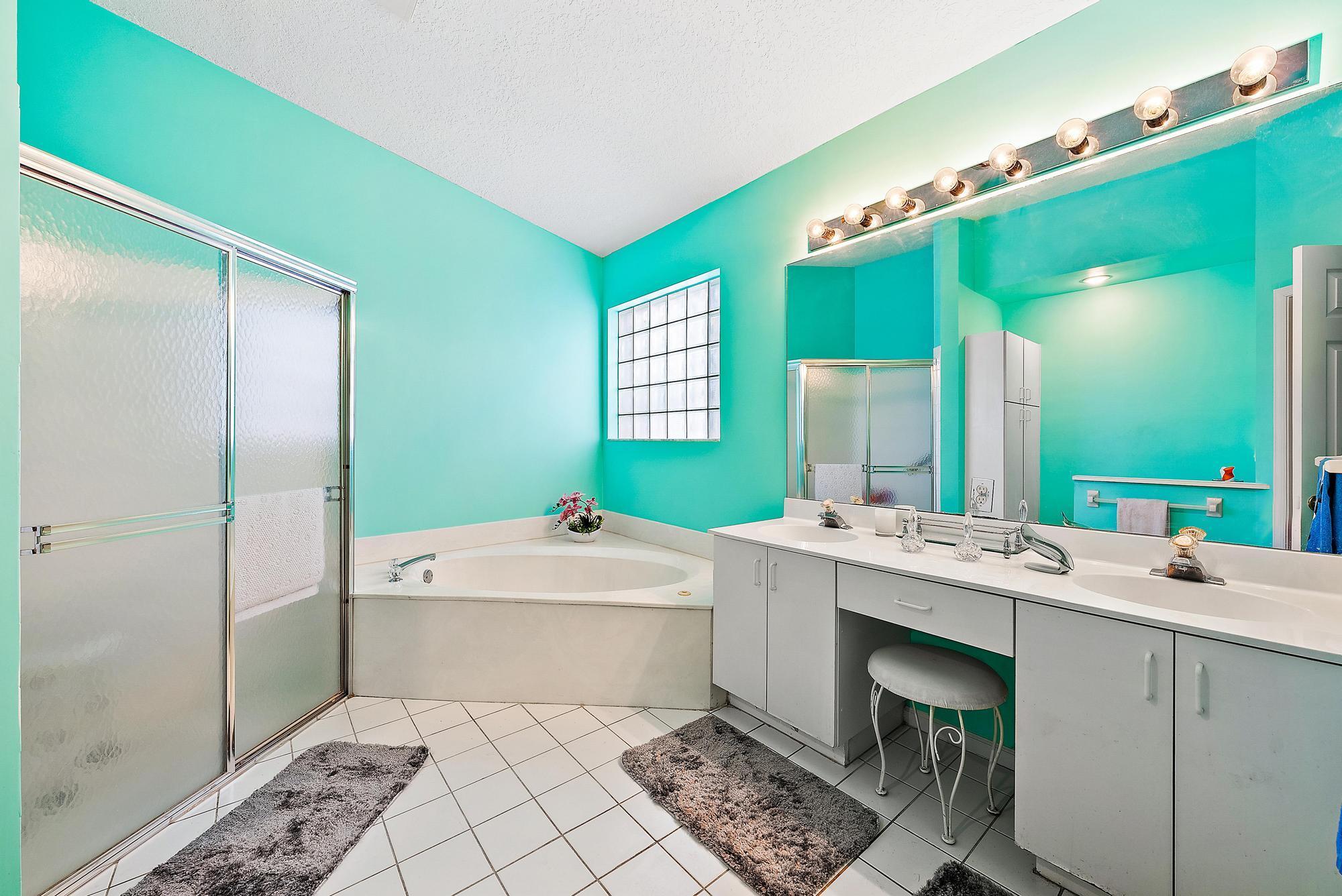 9619 Orchid Grove Trail