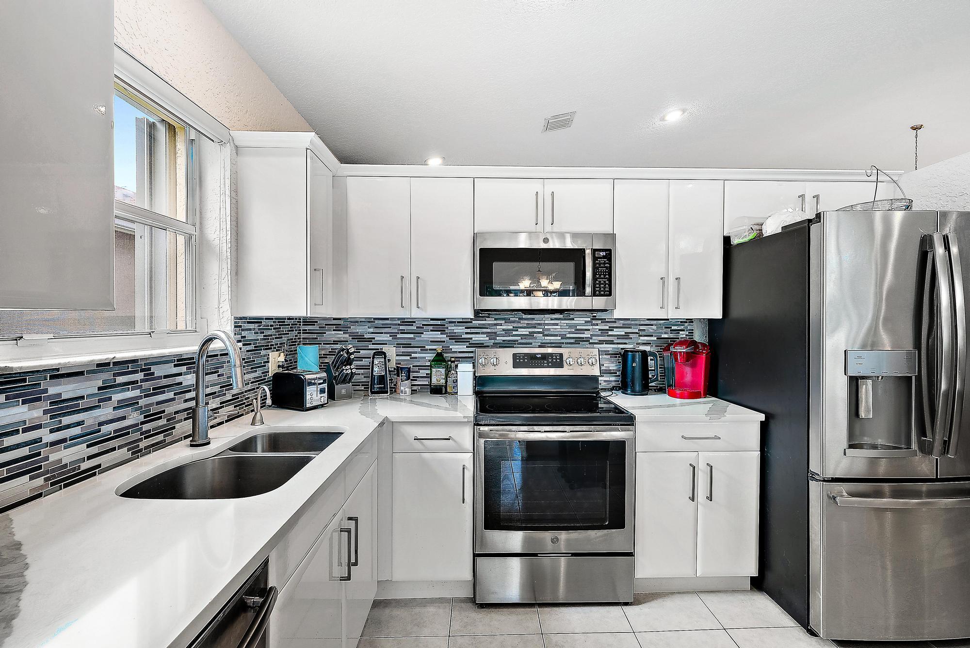 9619 Orchid Grove Trail