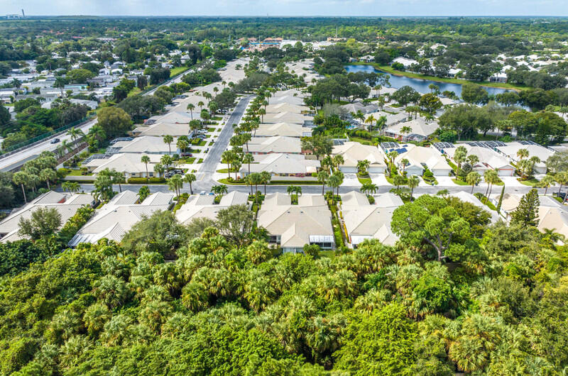 8302 Old Forest Road, Palm Beach Gardens
