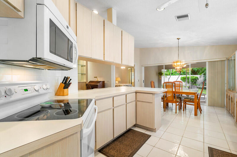 8302 Old Forest Road, Palm Beach Gardens
