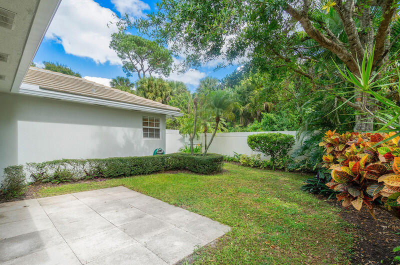 8302 Old Forest Road, Palm Beach Gardens
