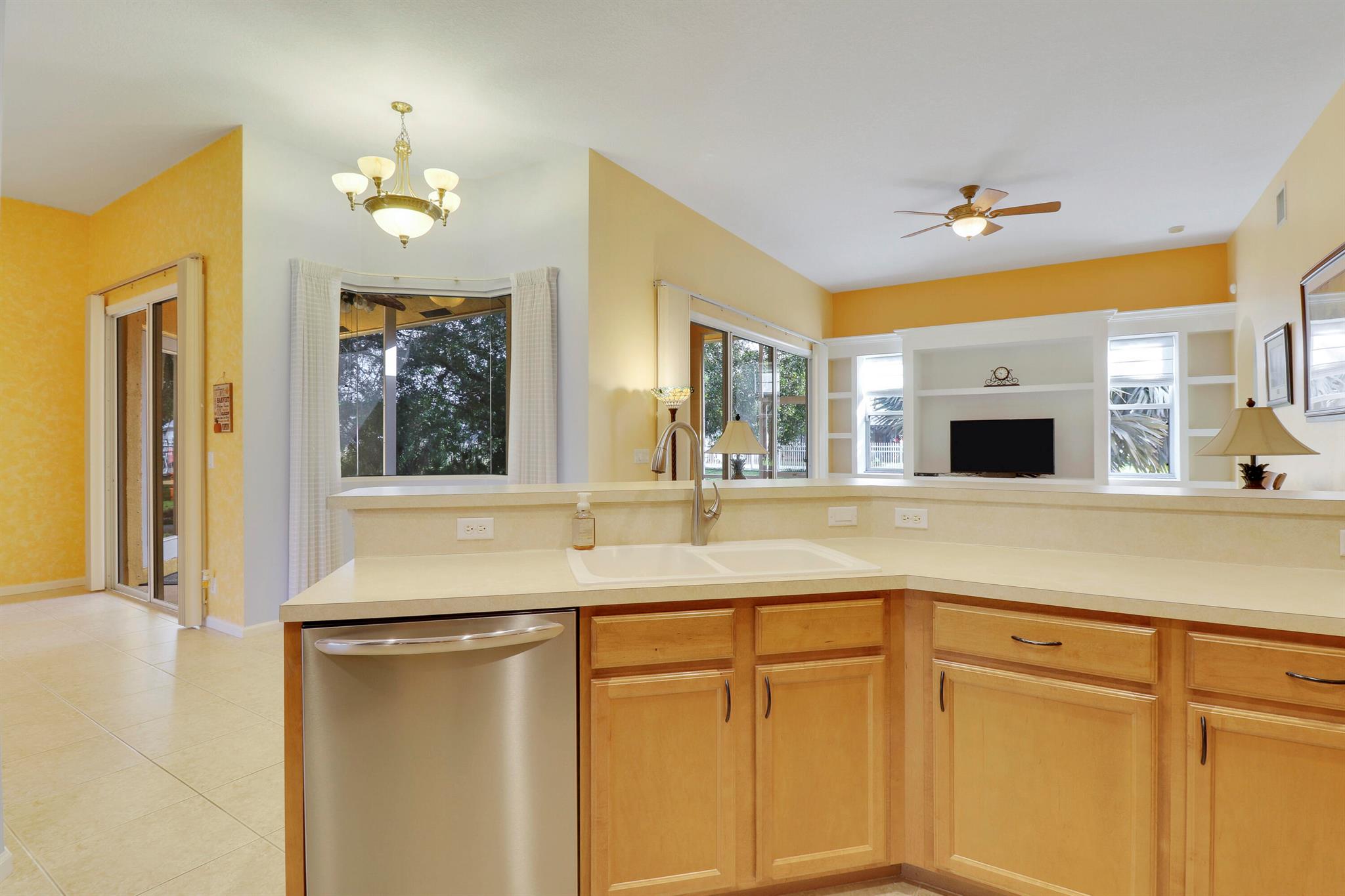 3457 SW San Miguel Street