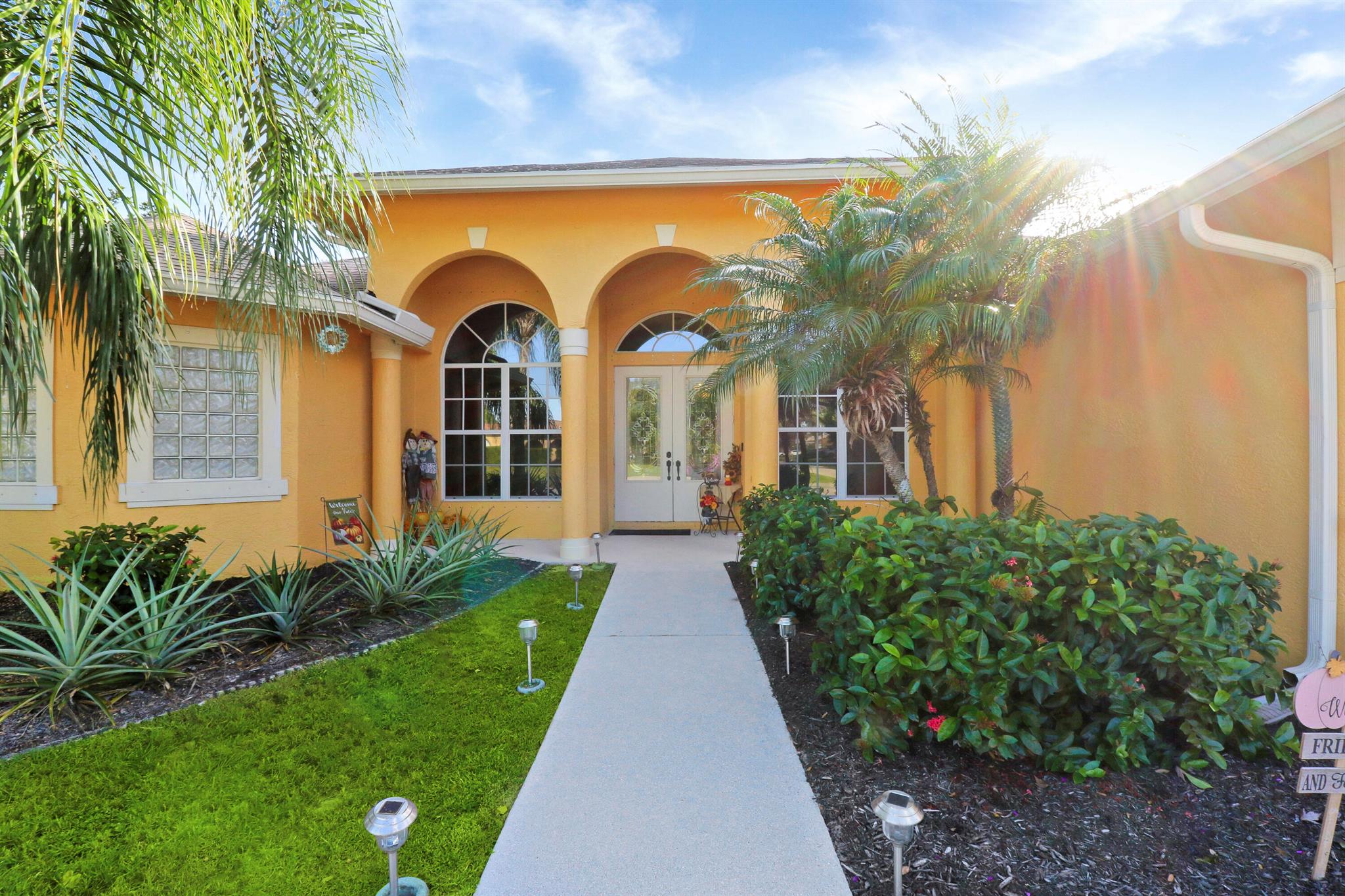 3457 SW San Miguel Street