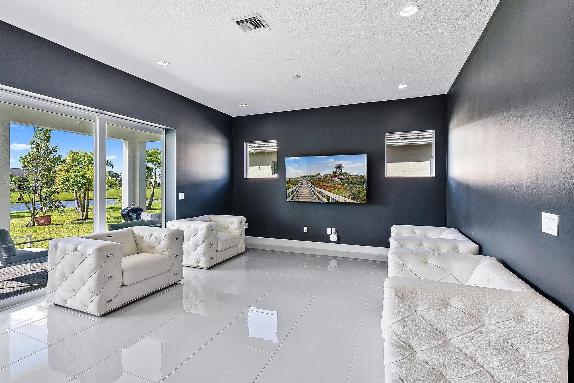 15888 Meadowlark Court