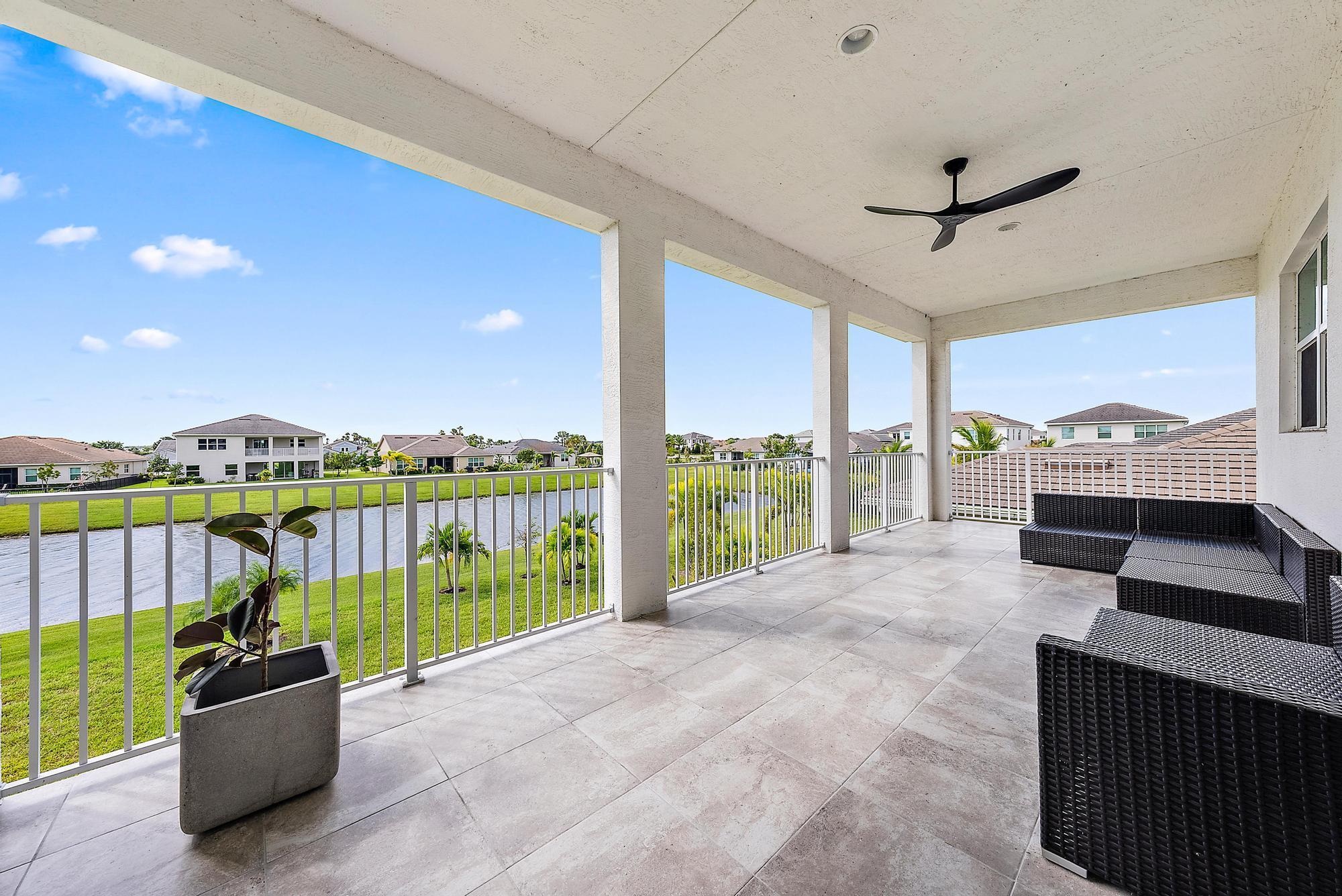 15888 Meadowlark Court