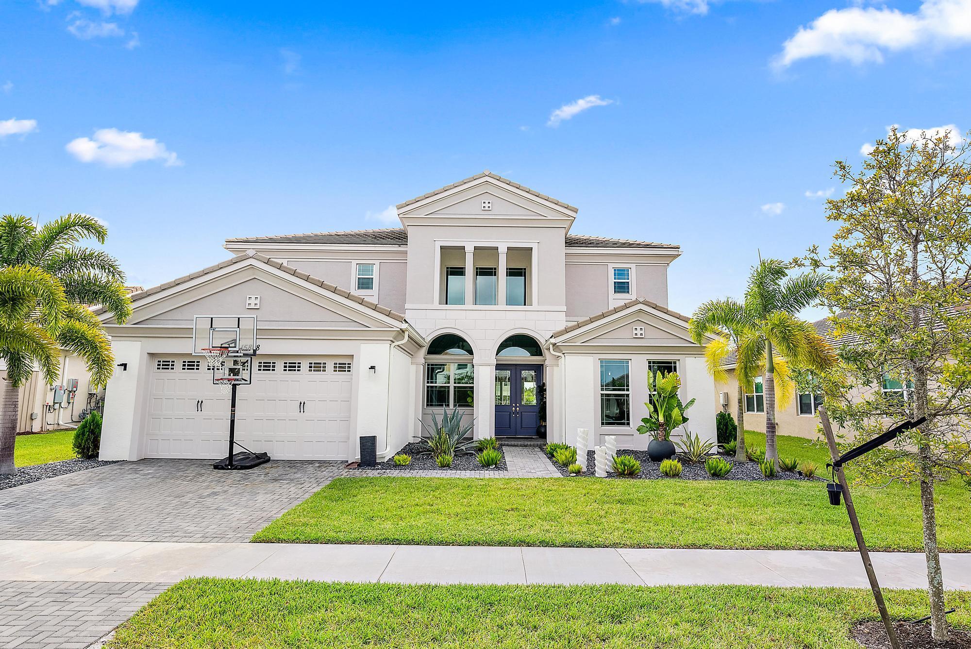 15888 Meadowlark Court