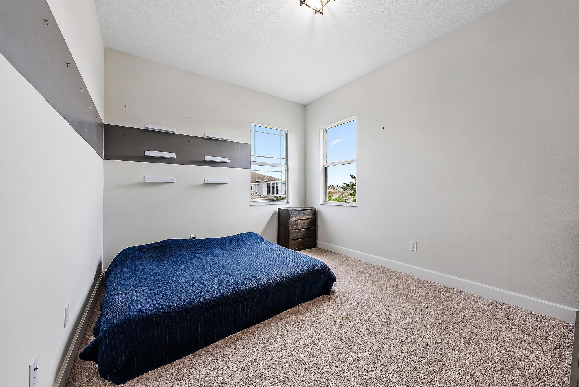 15888 Meadowlark Court