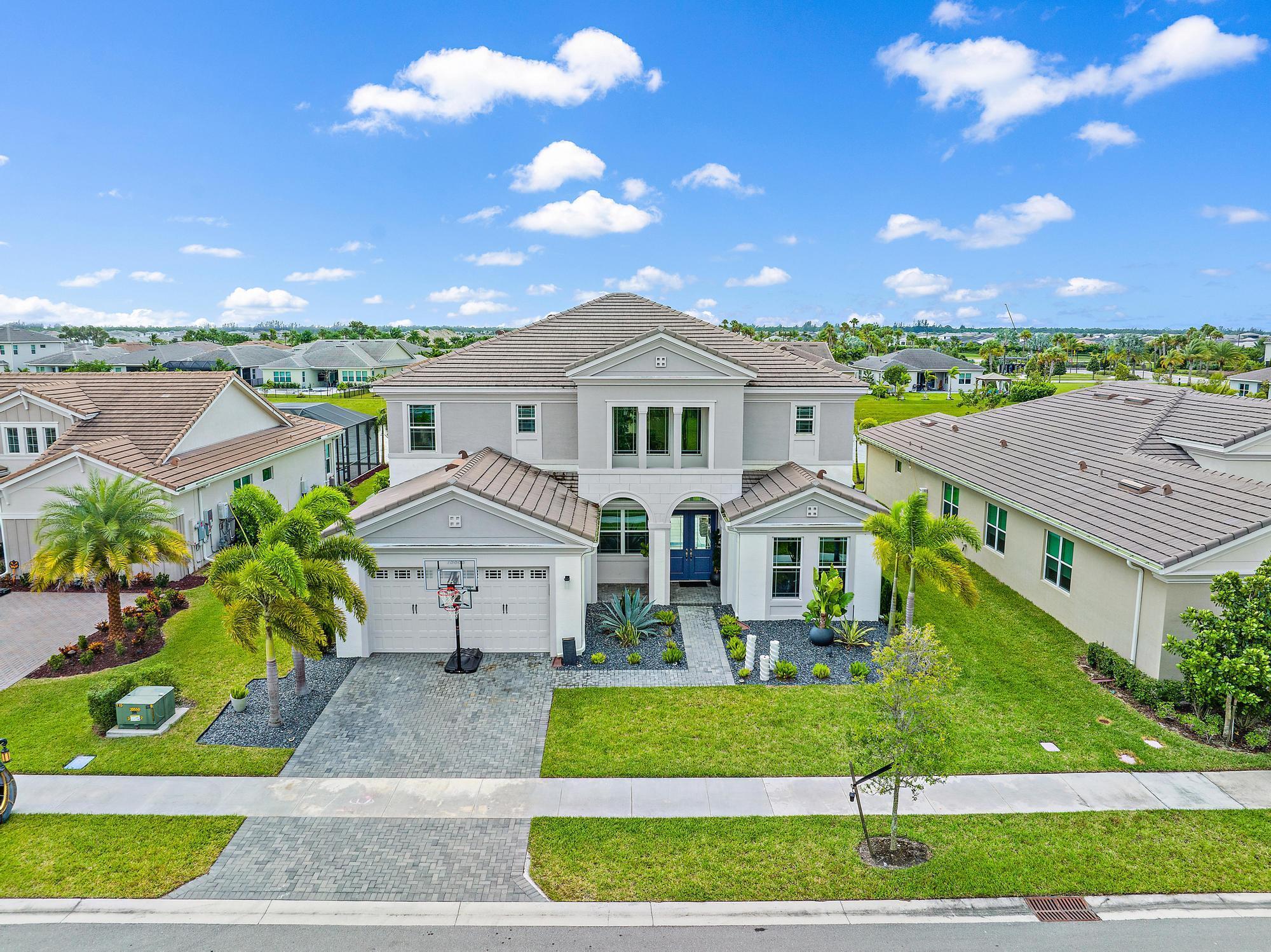 15888 Meadowlark Court